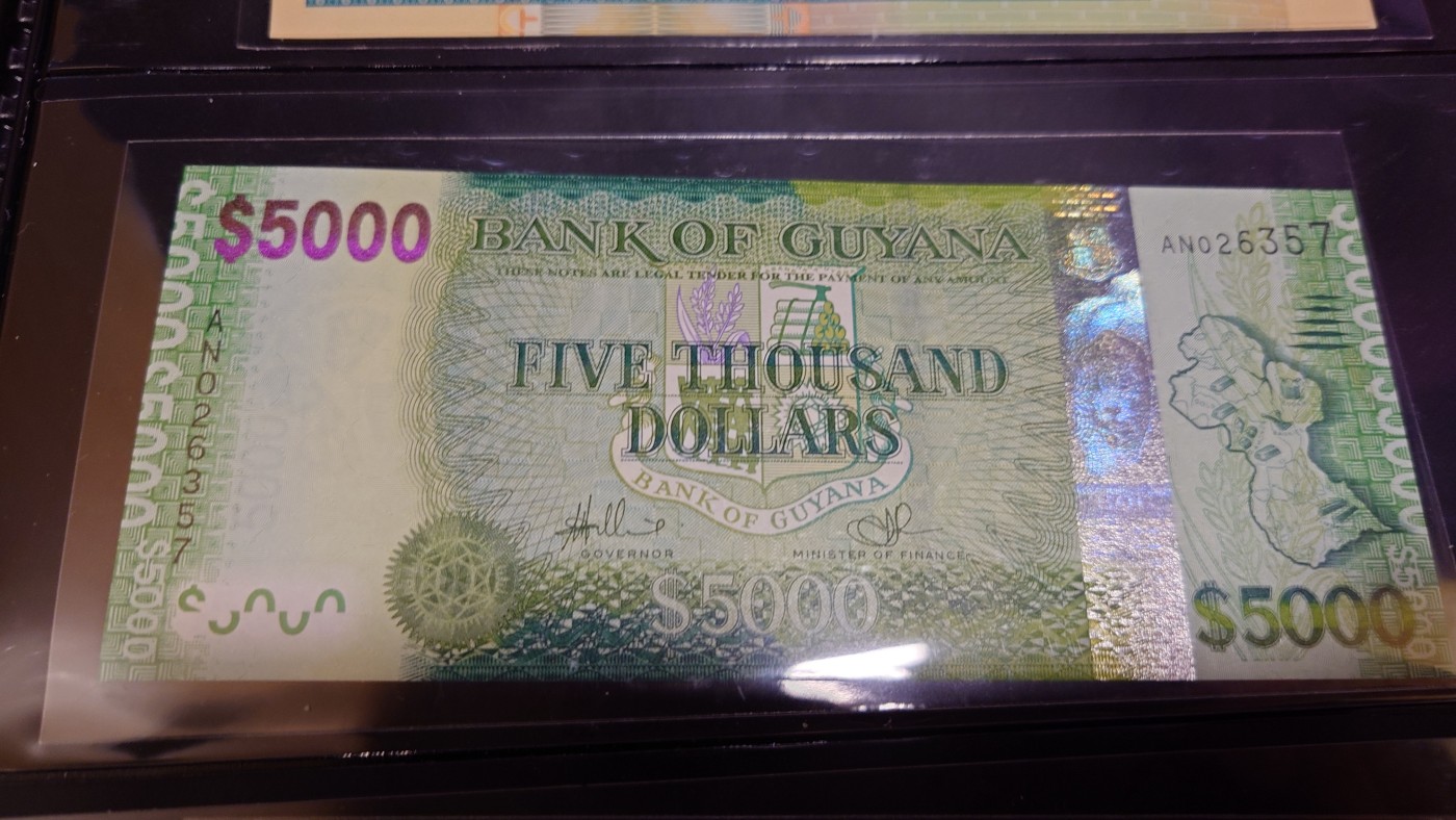 【世界钱币】精选微拍第98期暨2024年第9期  圭亚那5000 全新绝品