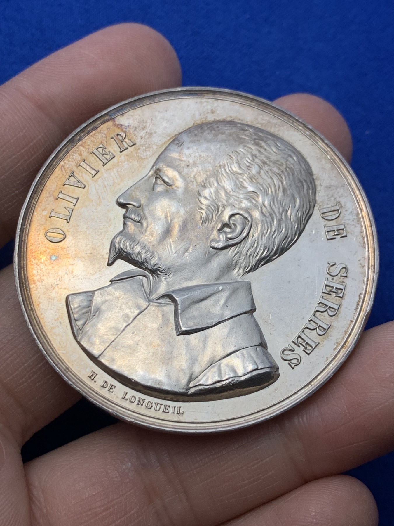 《竞宝斋》第249场-周日，周一 ，周二3场连拍 (全场包邮) 19世纪末法国奥利维尔农业银章，直径50.7mm，约60.1克，