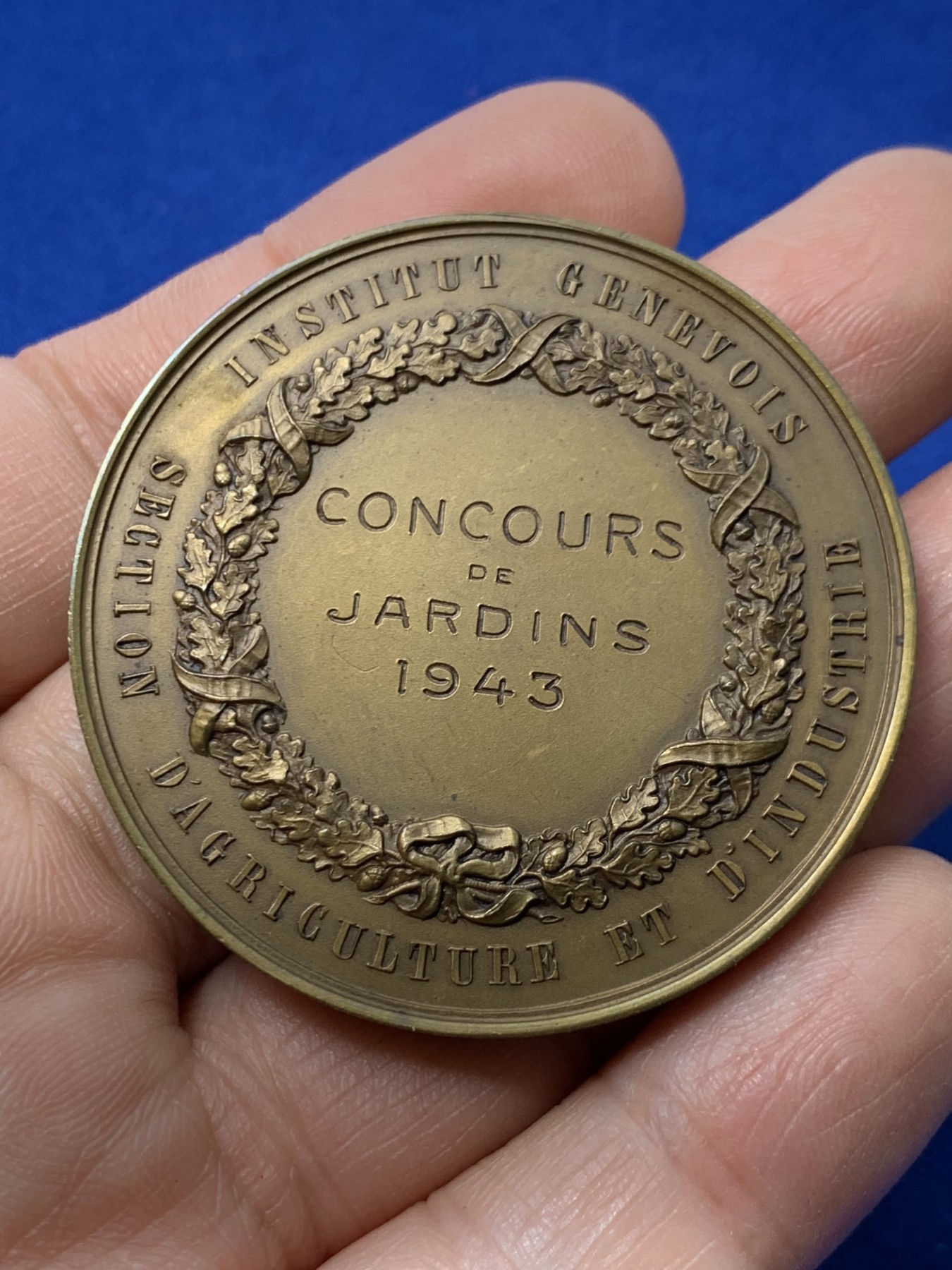 《竞宝斋》第249场-周日，周一 ，周二3场连拍 (全场包邮) 1943 瑞士日内瓦商学院铜章，直径48.1mm，约53.1克