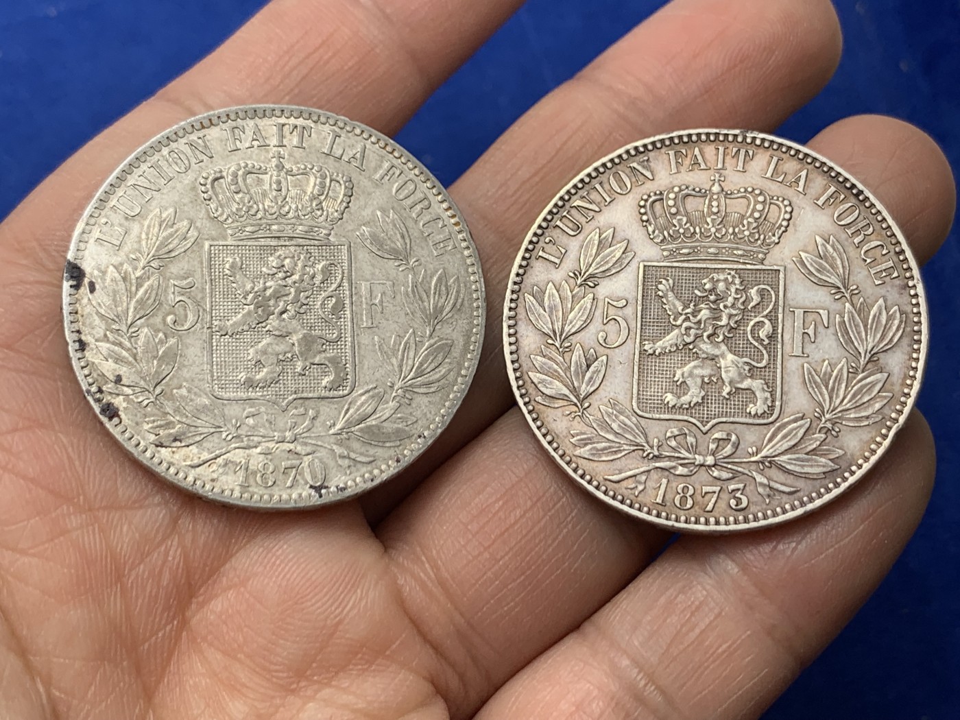 《竞宝斋》第249场-周日，周一 ，周二3场连拍 (全场包邮) 两枚一组 比利时 利奥波德二世 5法郎银币 1870+1873年 原味流通状态