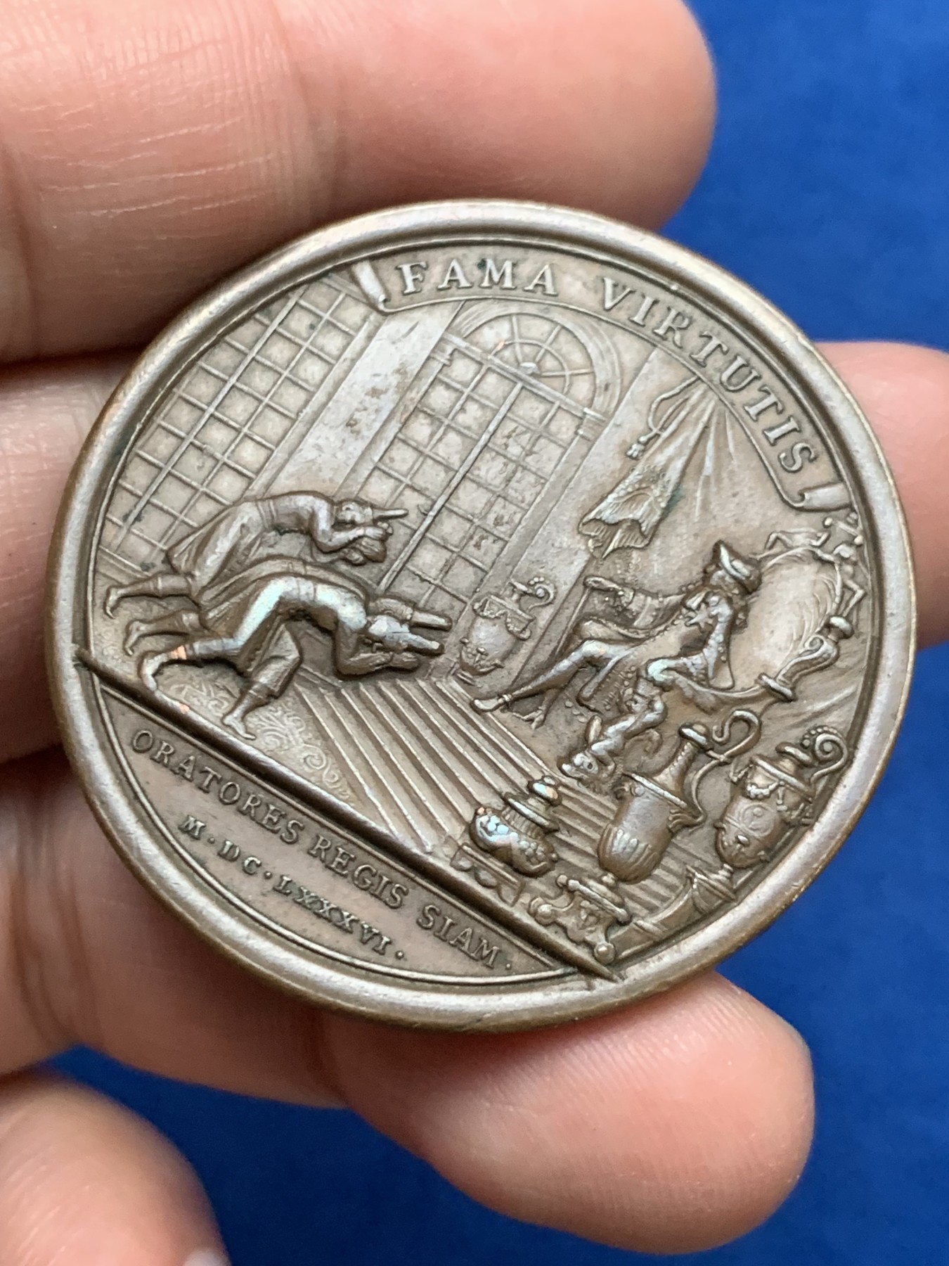 《竞宝斋》第249场-周日，周一 ，周二3场连拍 (全场包邮) 1686 法国路易十四接待暹罗大使铜章，直径41.1mm，约26.7克，光边