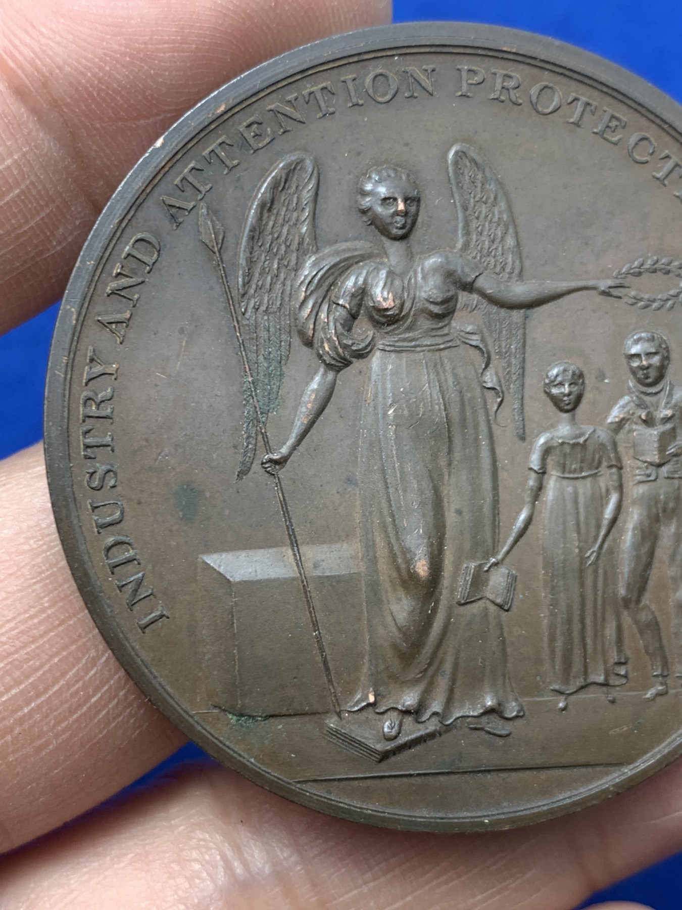 《竞宝斋》第249场-周日，周一 ，周二3场连拍 (全场包邮) 19世纪中期英国行业保护铜章，直径48.1mm，约58.1克