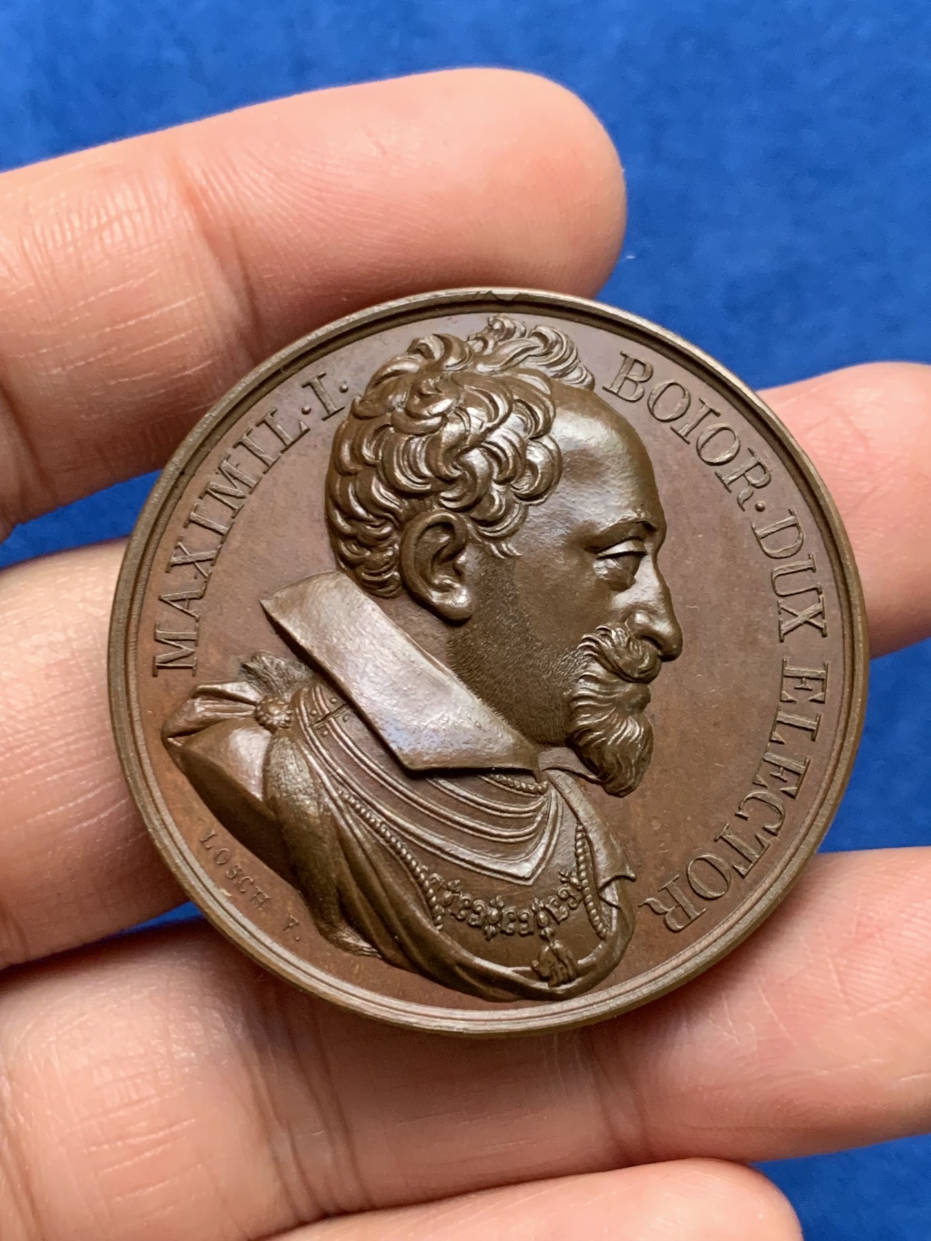 《竞宝斋》第249场-周日，周一 ，周二3场连拍 (全场包邮) 1822 法国人物系列马克西米尔·博伊尔铜章，直径41.5mm，约48.1克，品相很好，高浮雕