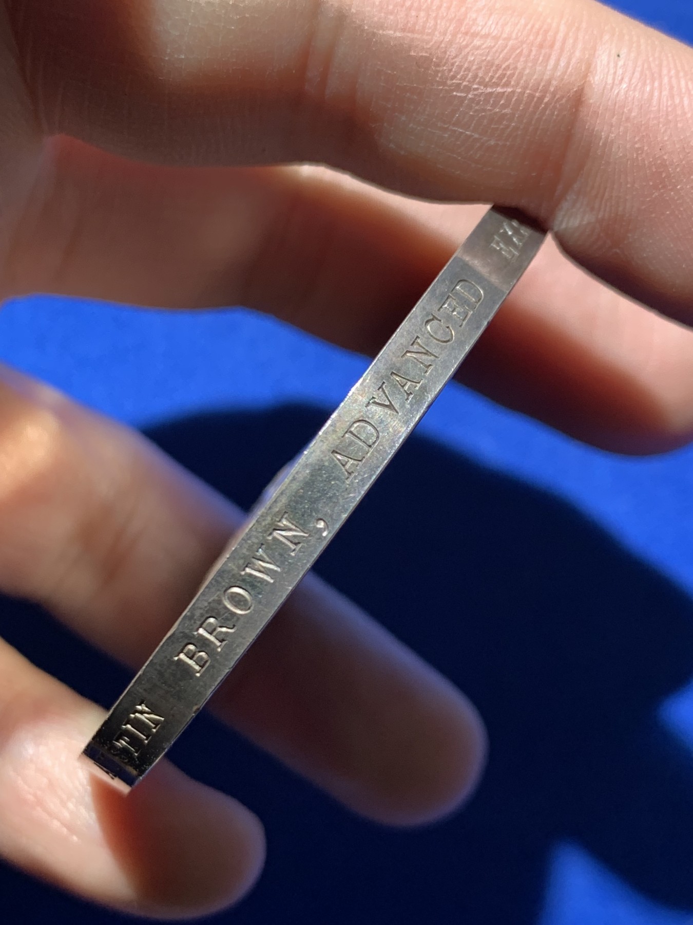 《竞宝斋》第249场-周日，周一 ，周二3场连拍 (全场包邮) 1925 英国皇家艺术学会银章（原盒），直径55.7mm，约90.6克