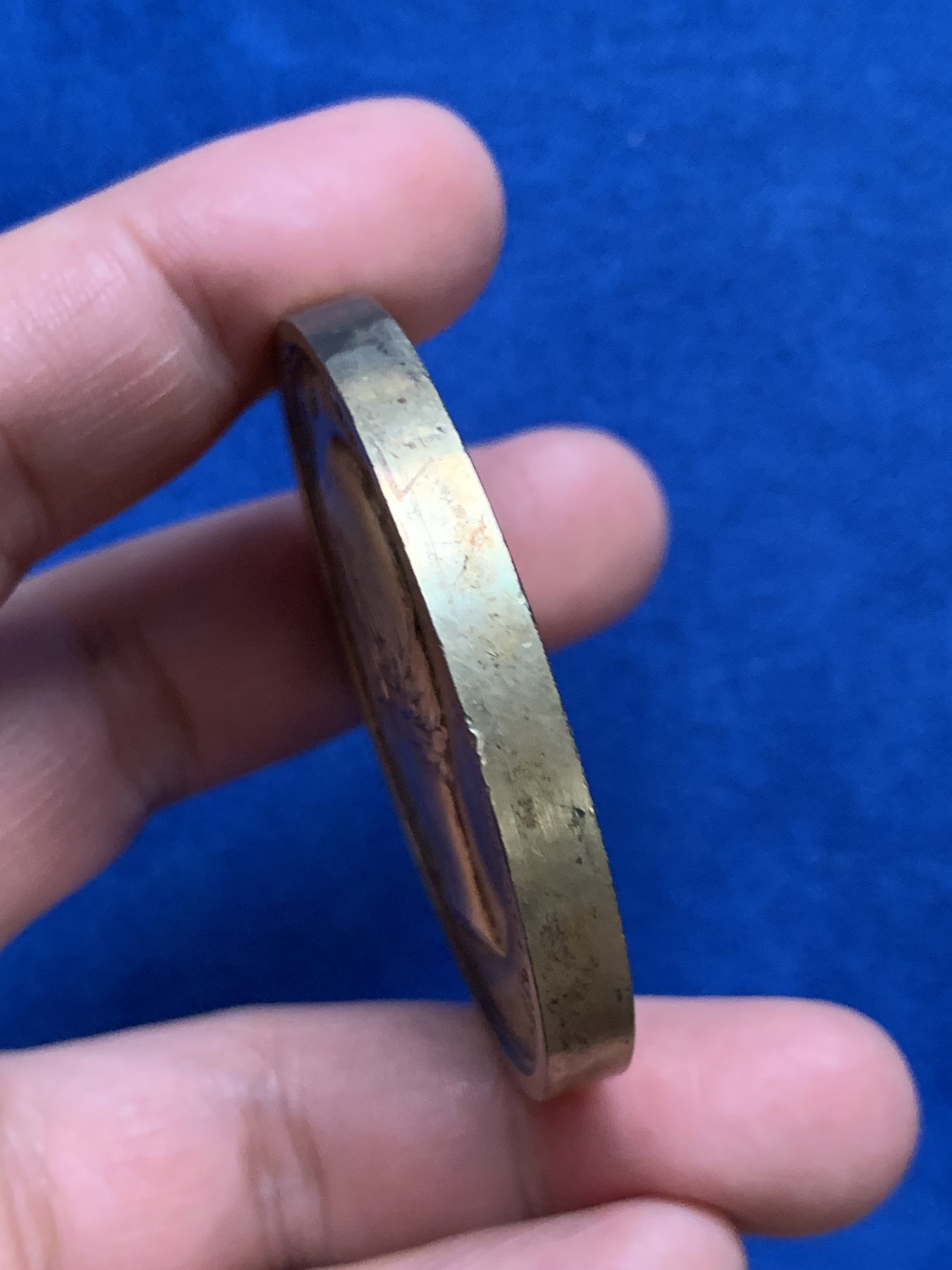 《竞宝斋》第249场-周日，周一 ，周二3场连拍 (全场包邮) 1886 英国伦敦殖民地及印度博览会镀金铜章，直径51.9mm，约83克