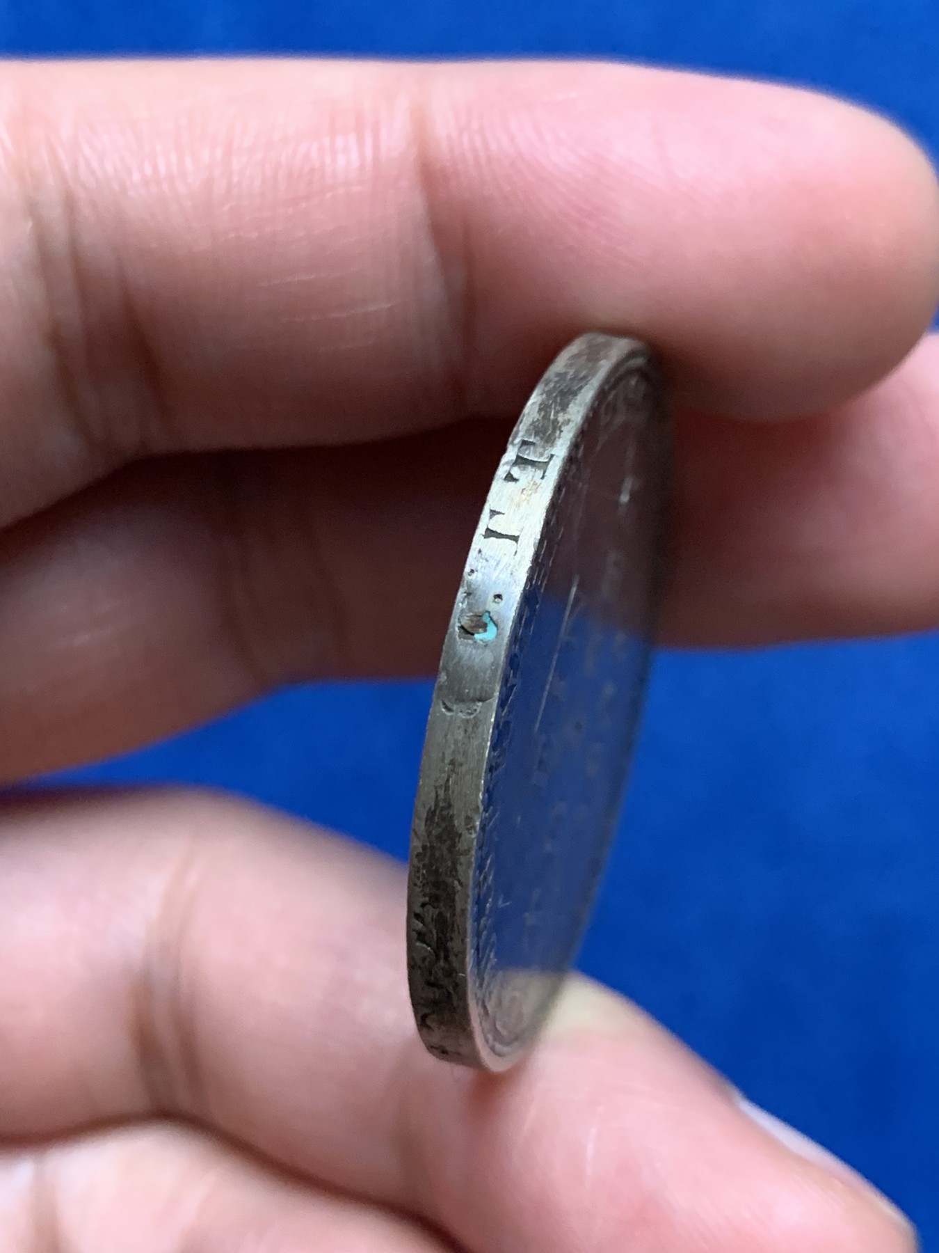 《竞宝斋》第249场-周日，周一 ，周二3场连拍 (全场包邮) 1835年德国黑森卡塞尔泰勒（顶部磨平焊点）银币