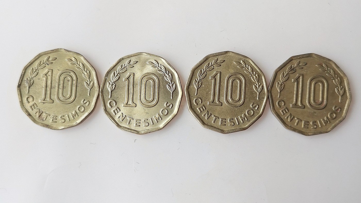 第一海外回流一元起拍收藏 散币专场 第72期 马 乌拉圭10生丁黄铜币 4枚