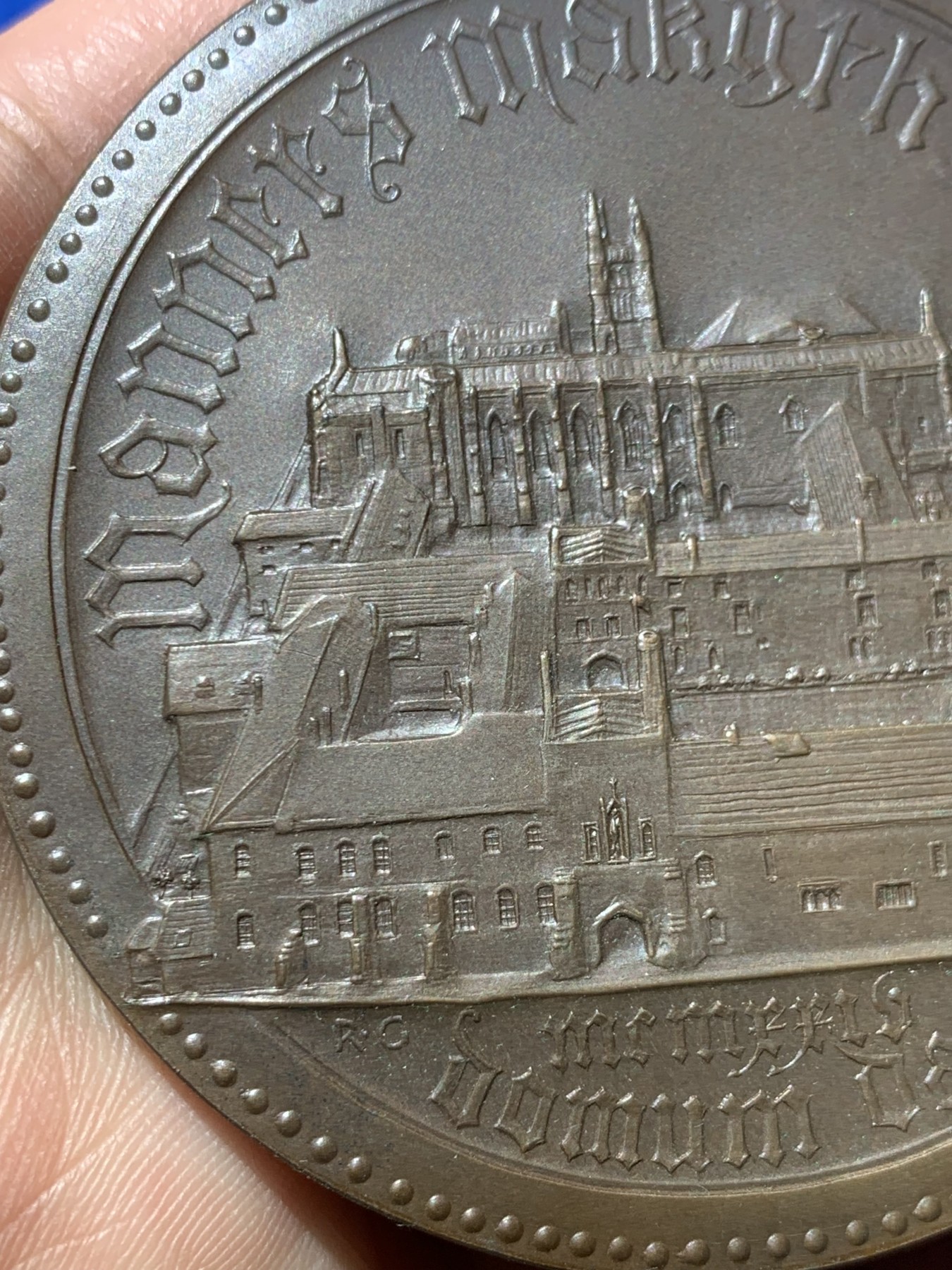 《竞宝斋》第249场-周日，周一 ，周二3场连拍 (全场包邮) 1924 英国温彻斯特公学纪念铜章（原盒），直径64mm，约116.5克