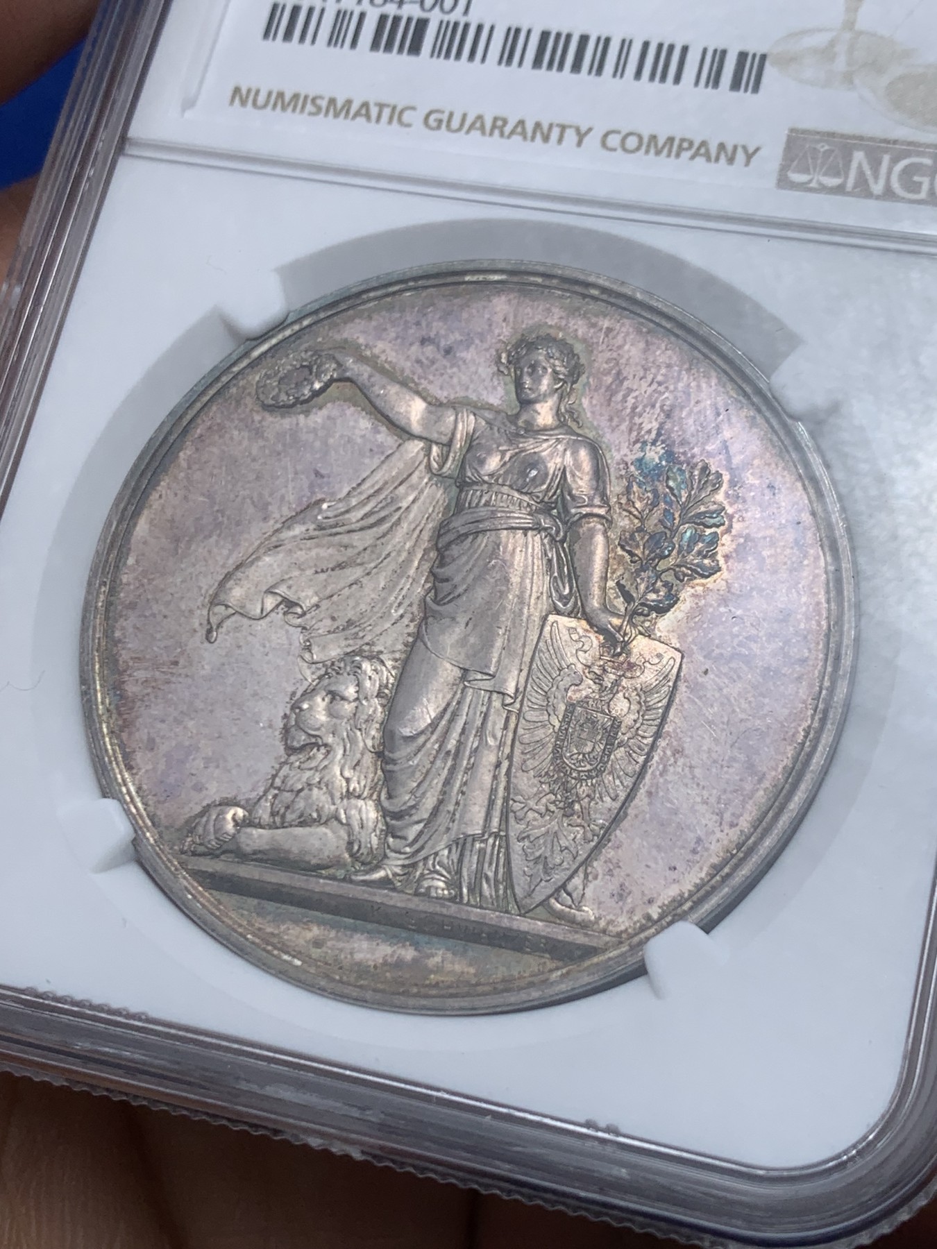 《竞宝斋》第249场-周日，周一 ，周二3场连拍 (全场包邮) NGC MS62 德国1875斯图加特射击节纪念银章 镜面底板 双面五彩包浆