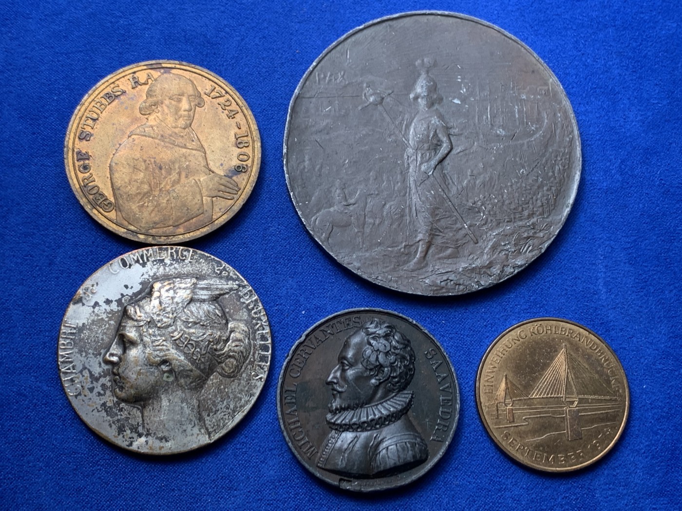 《竞宝斋》第249场-周日，周一 ，周二3场连拍 (全场包邮) 近现代欧洲章牌2#（5枚） 材质 年代 品种自辨 细节见图