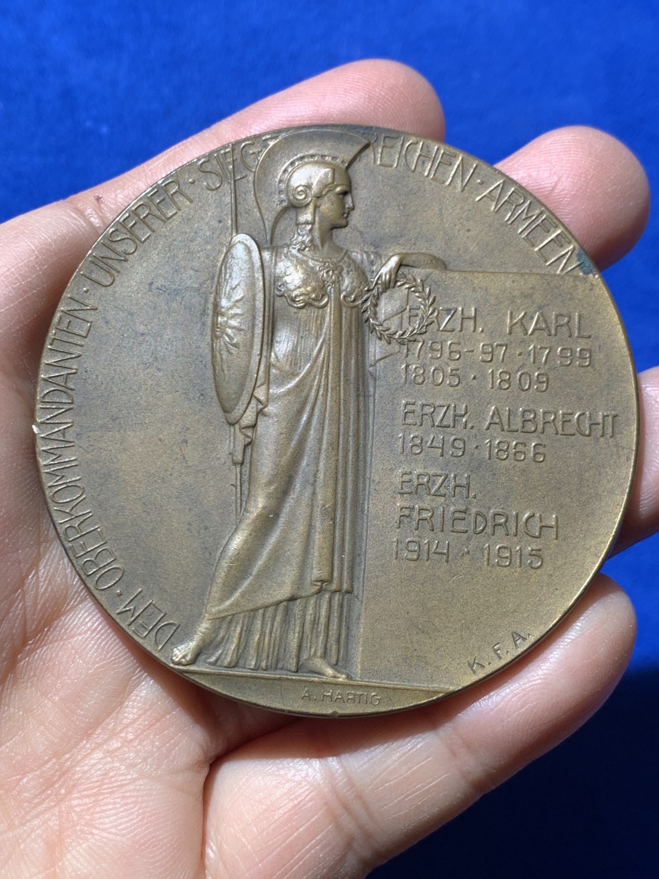 《竞宝斋》第249场-周日，周一 ，周二3场连拍 (全场包邮) 1915 奥地利一战帝国陆军总指挥捷欣公爵大铜章，直径65.3mm，约109.2克