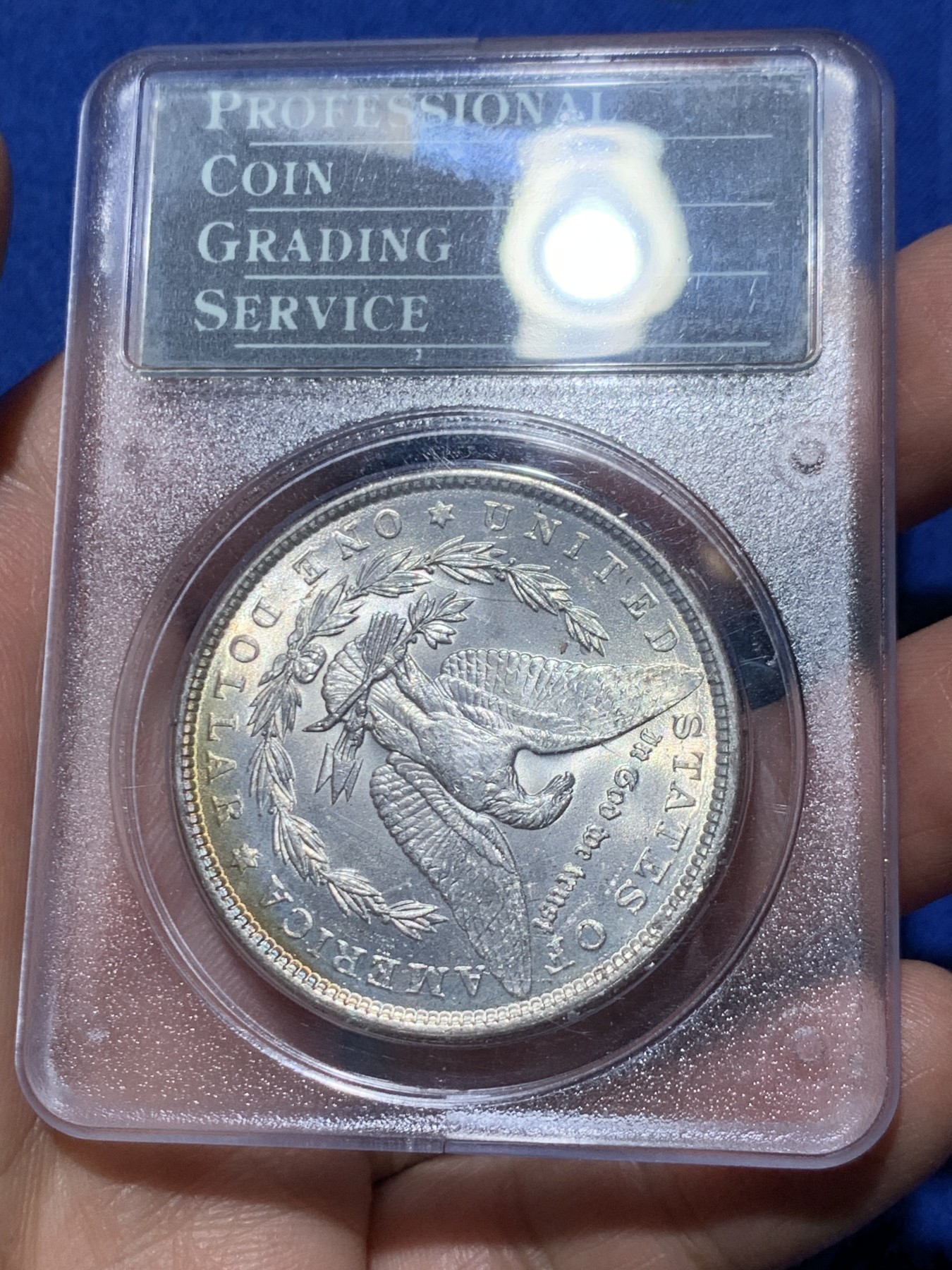 《竞宝斋》第249场-周日，周一 ，周二3场连拍 (全场包邮) PCGS MS64 美国 1887年 摩根银币 rattler 一代盒 正面淡紫包浆 鹰面银光十足 绝版盒子+低评品质