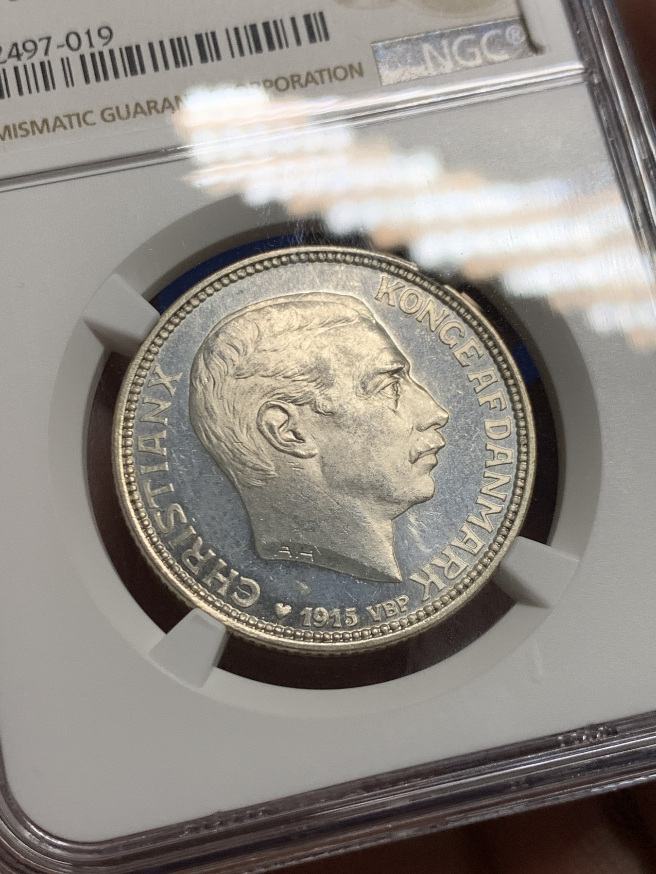 《竞宝斋》第249场-周日，周一 ，周二3场连拍 (全场包邮) NGC  MS64  丹麦  1915年  流通版2克朗，比各种纪念版的2克朗少见很多