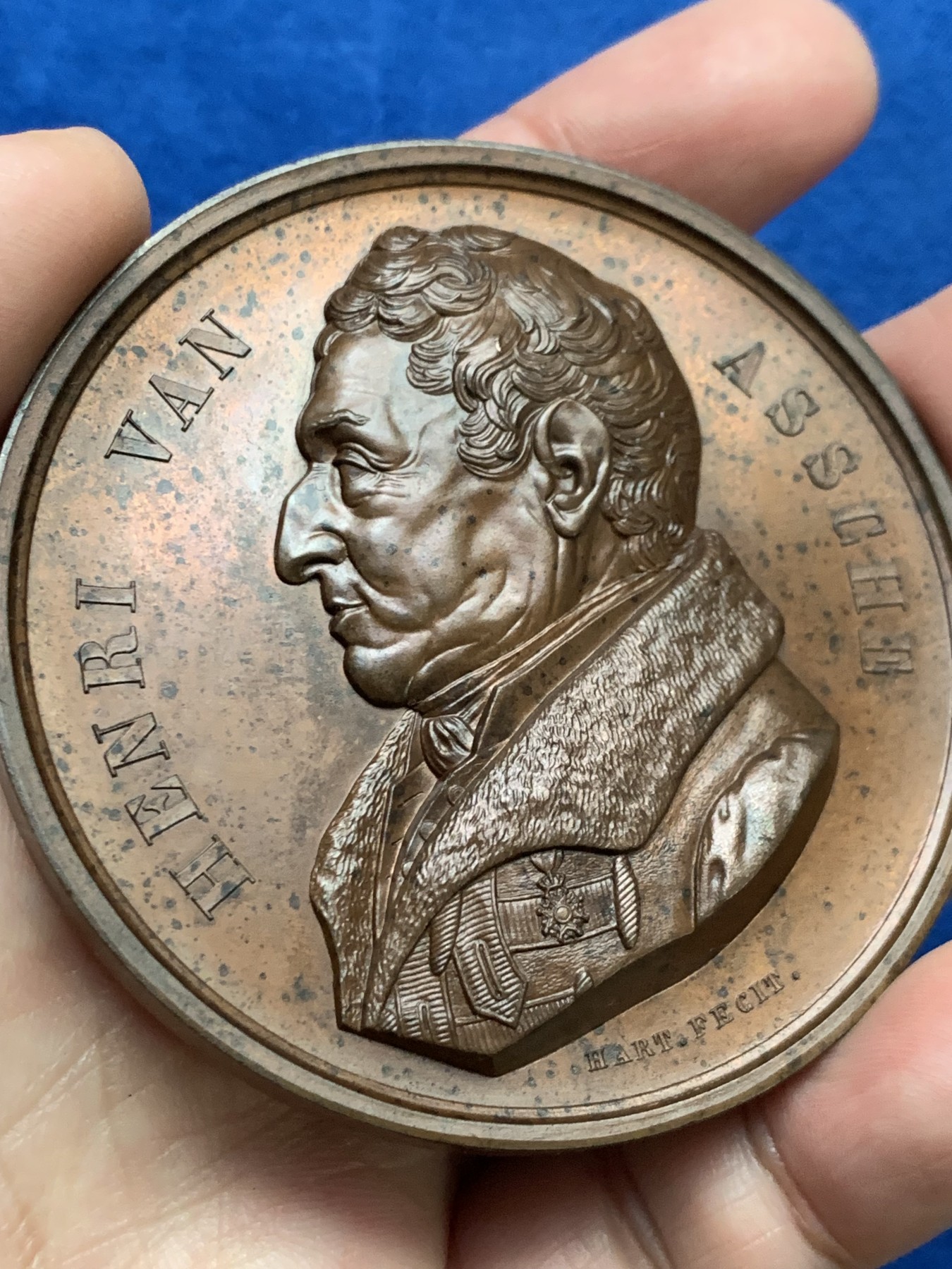 《竞宝斋》第249场-周日，周一 ，周二3场连拍 (全场包邮) 1841 比利时艺术家亨利纪念铜章，直径68mm,约122.7克