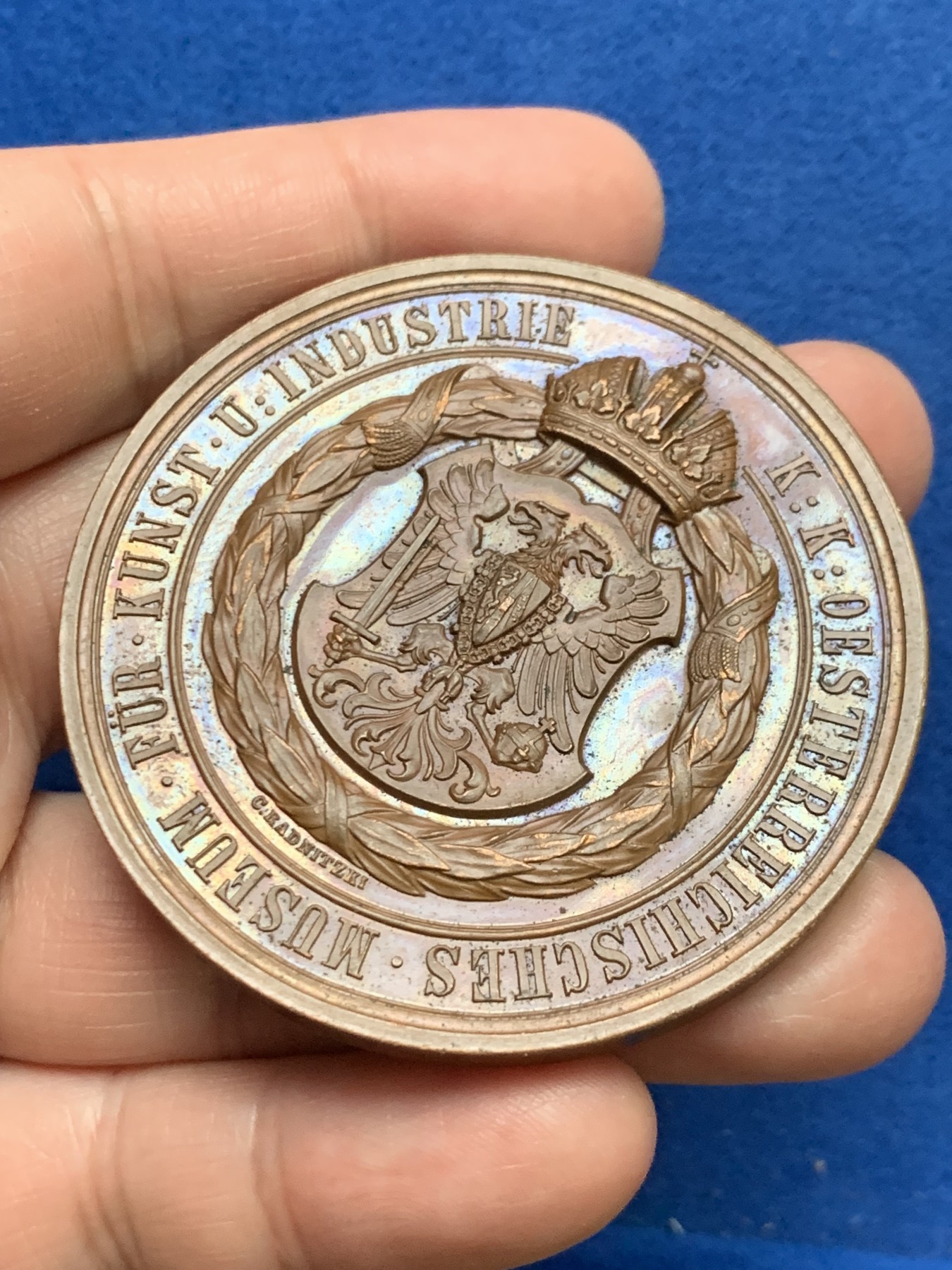 《竞宝斋》第249场-周日，周一 ，周二3场连拍 (全场包邮) 1871 奥地利维也纳博物馆铜章，直径57.1mm，约81.3克