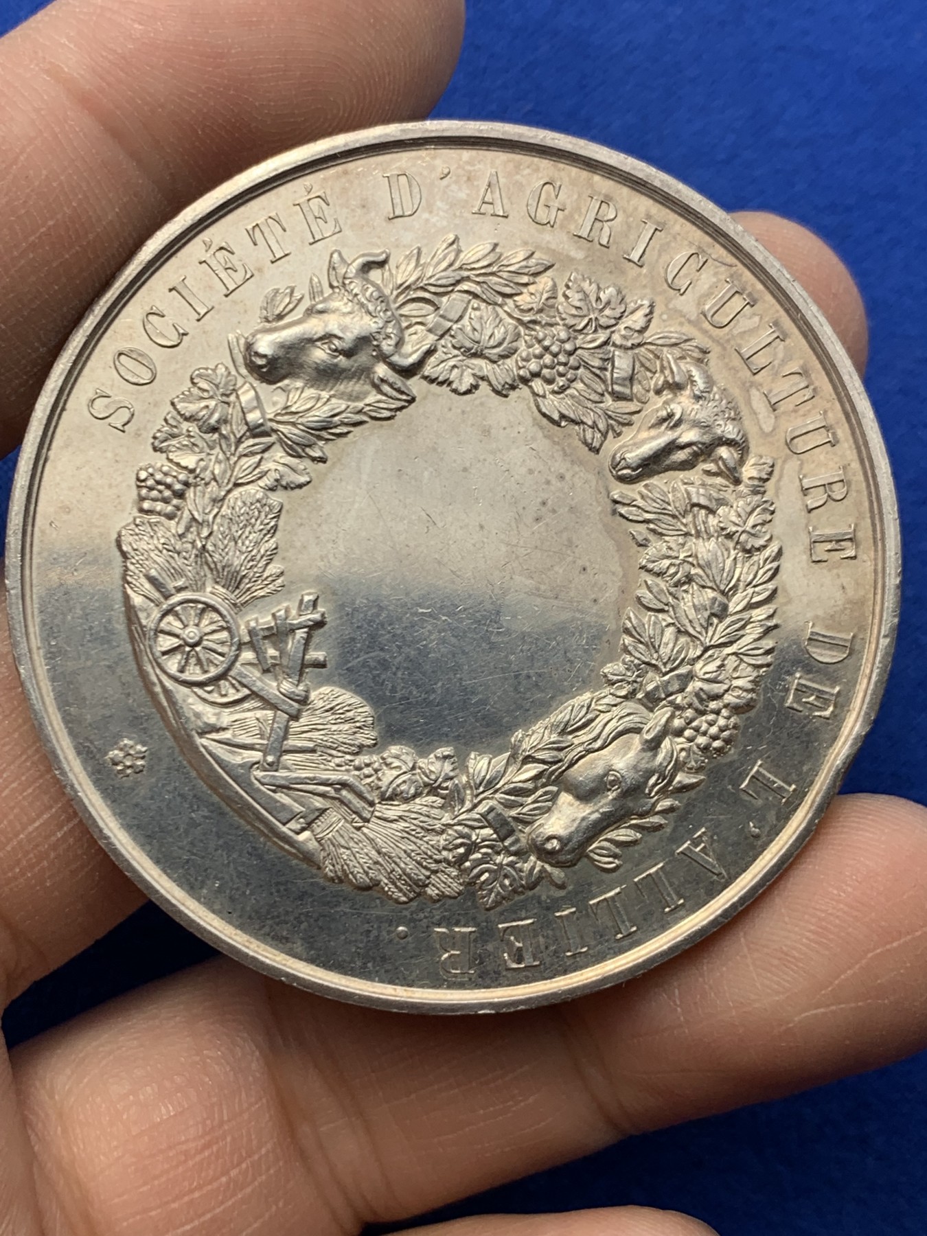 《竞宝斋》第249场-周日，周一 ，周二3场连拍 (全场包邮) 19世纪末法国奥利维尔农业银章，直径50.7mm，约60.1克，