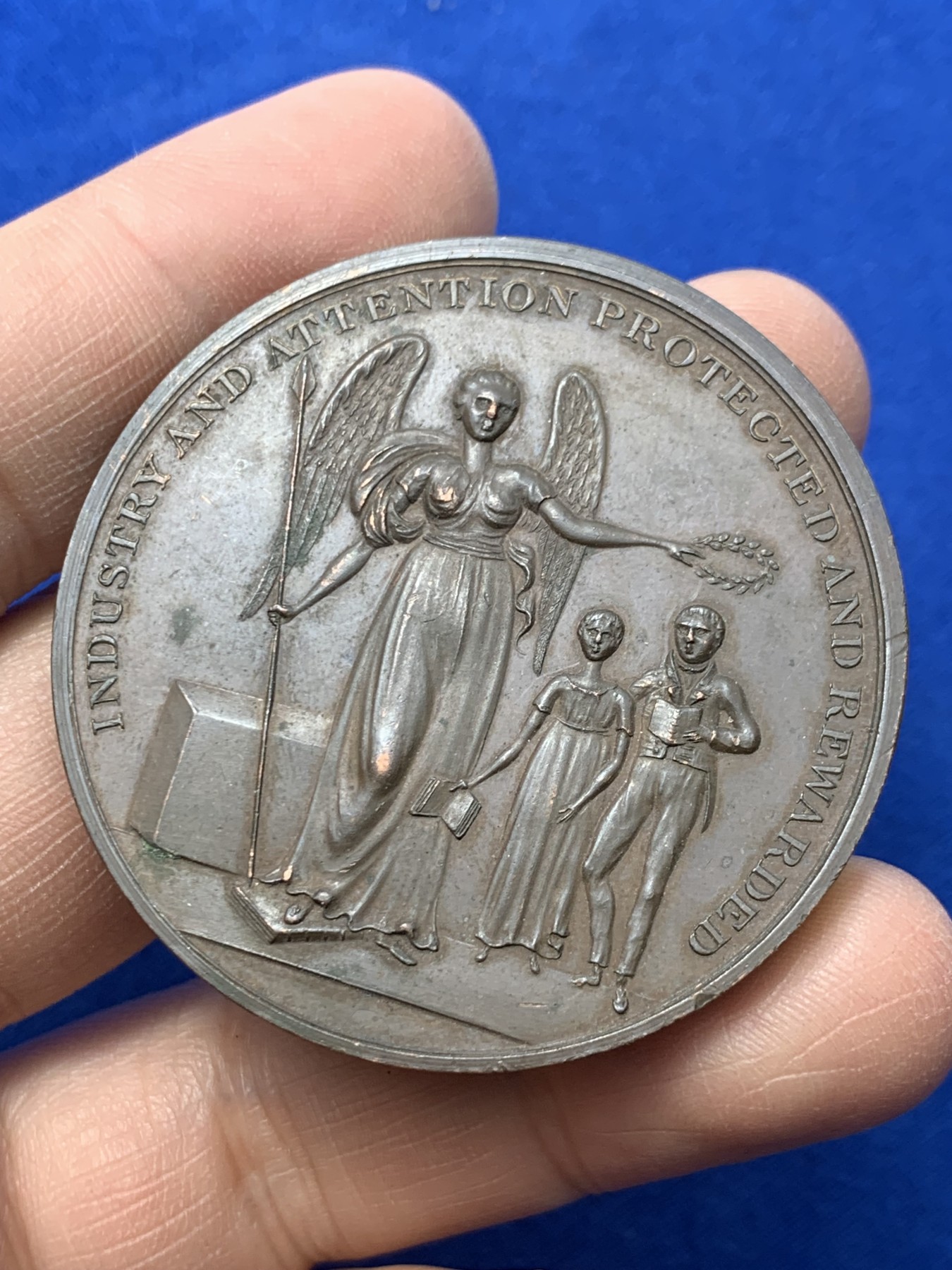 《竞宝斋》第249场-周日，周一 ，周二3场连拍 (全场包邮) 19世纪中期英国行业保护铜章，直径48.1mm，约58.1克