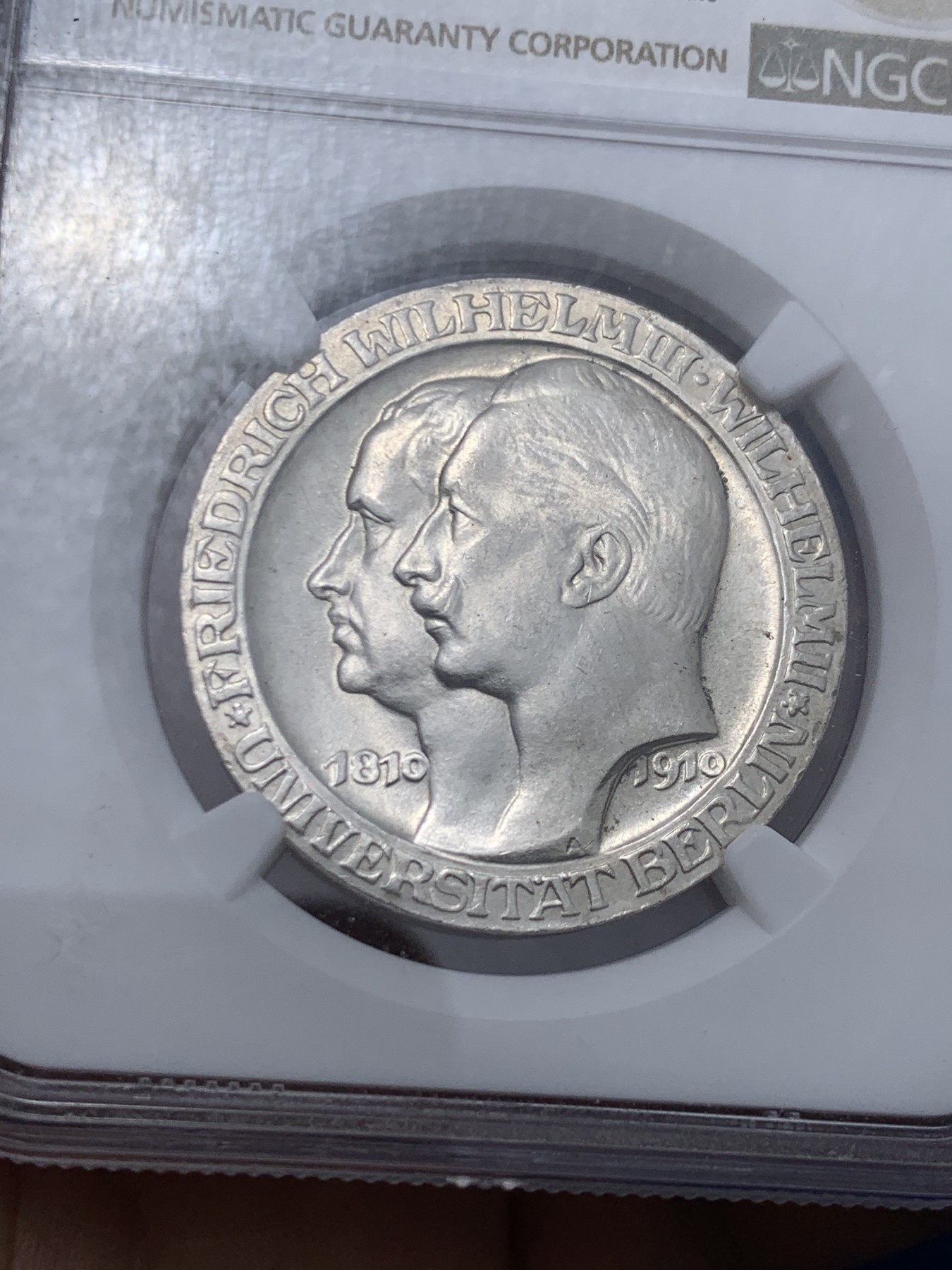《竞宝斋》第249场-周日，周一 ，周二3场连拍 (全场包邮) NGC MS64 德国普鲁士 1910年 柏林大学纪念 3马克 银币