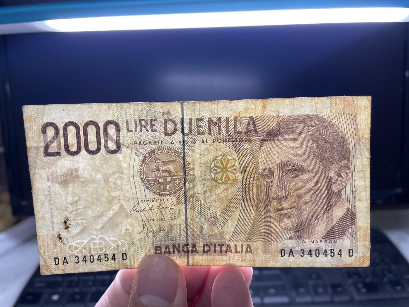 2024年集古藏今外币拍卖第二期-第6场-纸币专场（总第16拍） 1990年意大利2000里拉纸币