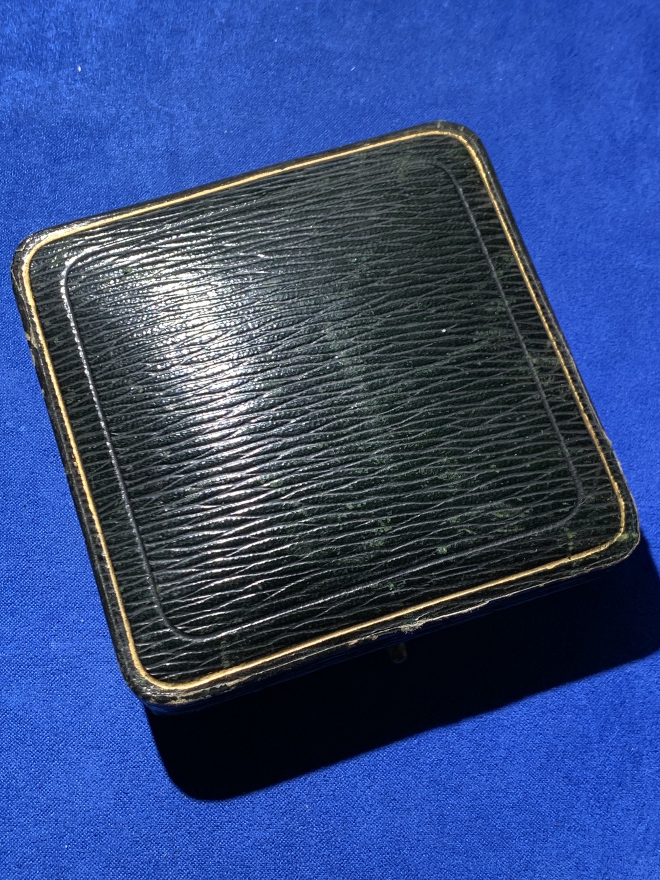 《竞宝斋》第249场-周日，周一 ，周二3场连拍 (全场包邮) 1926 英国皇家艺术学会铜章（原盒），直径55.7mm，约78.5克