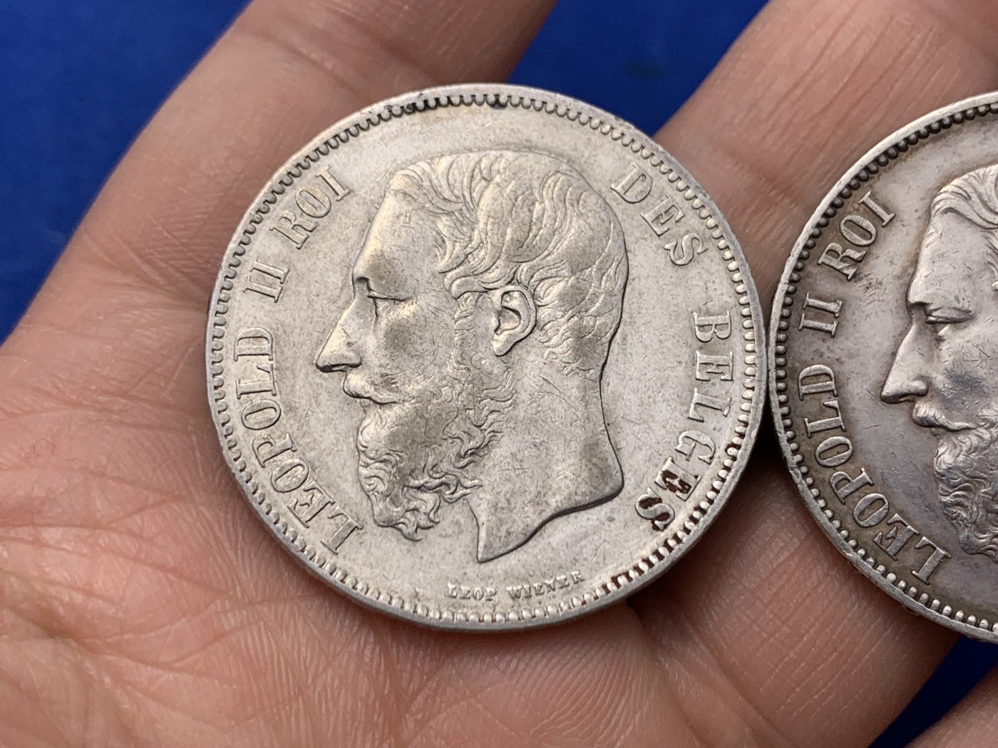 《竞宝斋》第249场-周日，周一 ，周二3场连拍 (全场包邮) 两枚一组 比利时 利奥波德二世 5法郎银币 1870+1873年 原味流通状态