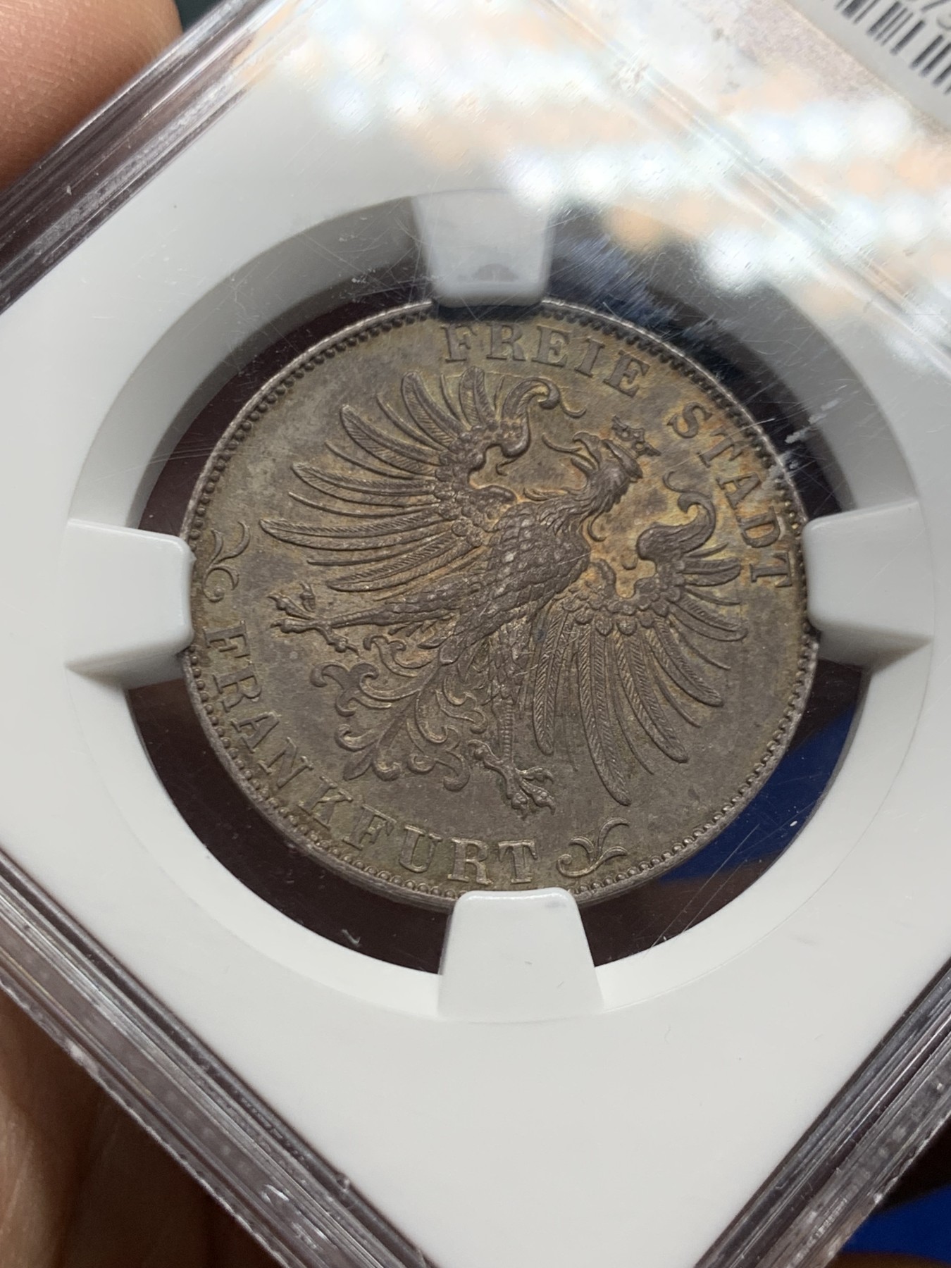 《竞宝斋》第249场-周日，周一 ，周二3场连拍 (全场包邮) NGC  MS63  德国  1861年  法兰克福1盾，比常见的法兰克福少女泰勒少很多，品相不错