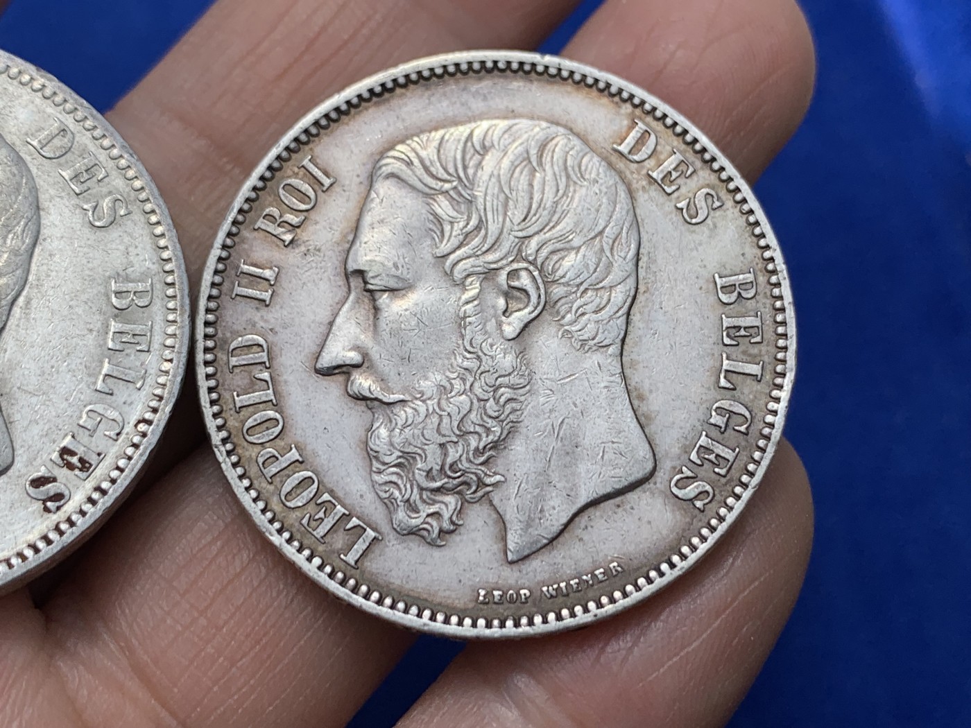 《竞宝斋》第249场-周日，周一 ，周二3场连拍 (全场包邮) 两枚一组 比利时 利奥波德二世 5法郎银币 1870+1873年 原味流通状态