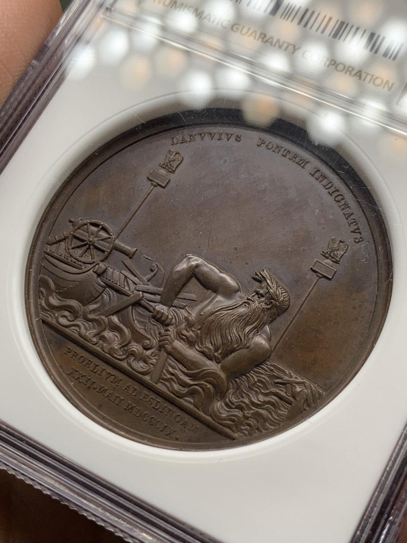 《竞宝斋》第249场-周日，周一 ，周二3场连拍 (全场包邮) NGC MS64BN 法国 1809 阿斯佩恩-艾斯林战役纪念大铜章 加厚盒 漂亮设计 铜色舒服