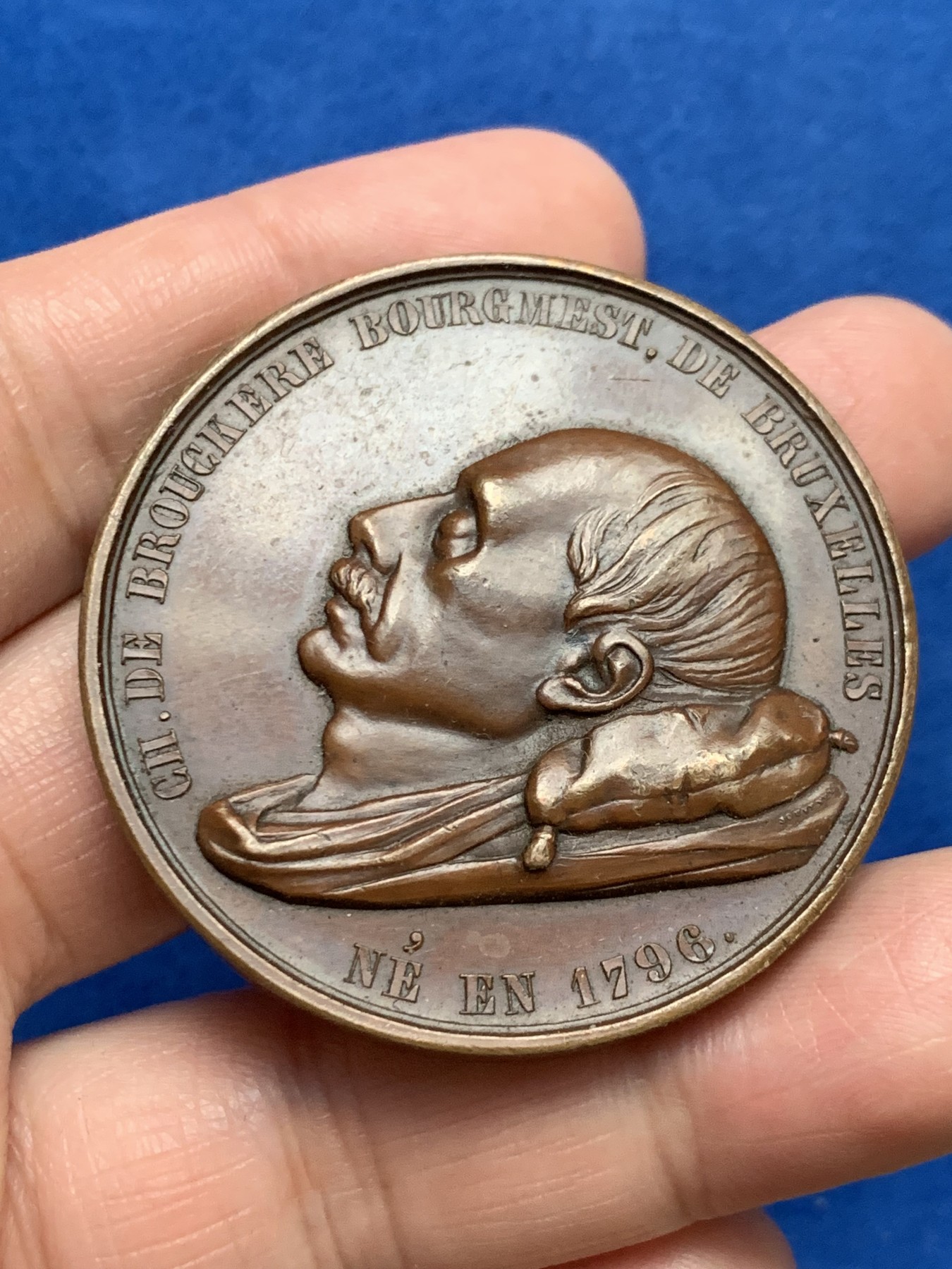 《竞宝斋》第249场-周日，周一 ，周二3场连拍 (全场包邮) 1860 比利时查尔斯逝世纪念铜章，直径46.3mm,约43.5克