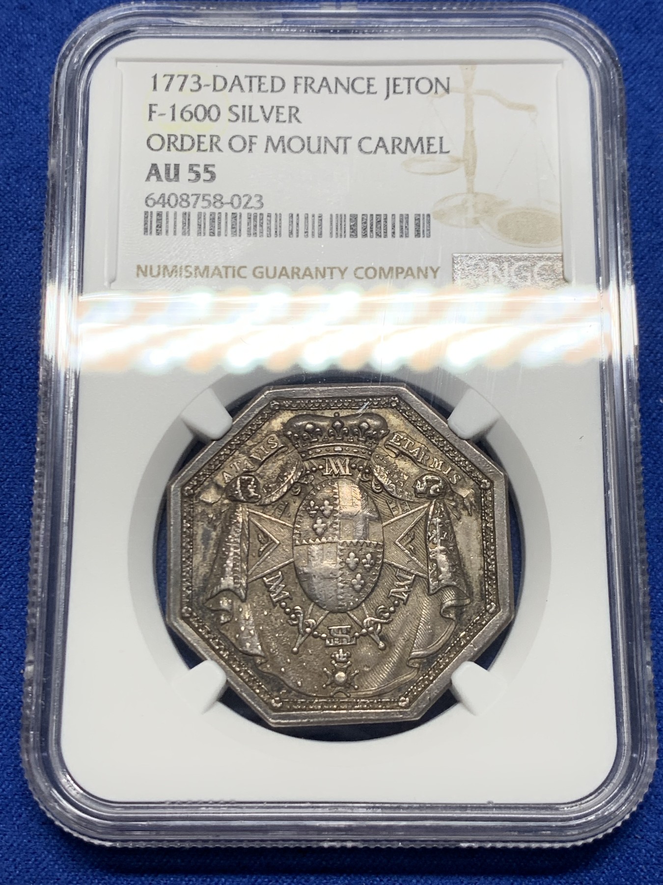 《竞宝斋》第250场-周日，周一 ，周二3场连拍 (全场包邮) NGC-AU55 法国1773年八角银质代币，卡梅山伯爵纹章，18世纪的好品难寻，早期无边铭