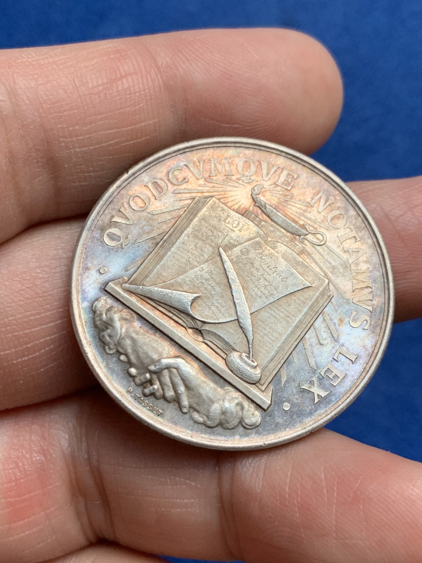 《竞宝斋》第250场-周日，周一 ，周二3场连拍 (全场包邮) 法国 阿拉斯区公证人 银章 丰饶角边铭银标 35.3mm 18.2克