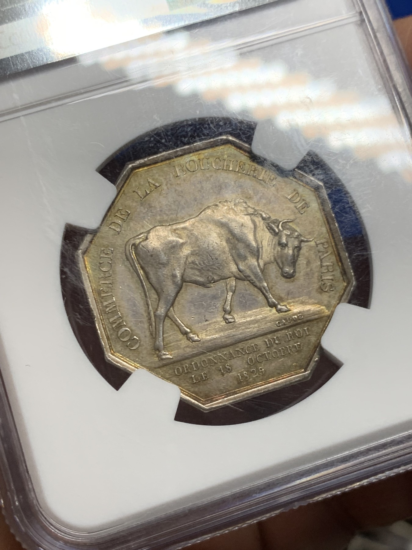 《竞宝斋》第250场-周日，周一 ，周二3场连拍 (全场包邮) NGC MS61 法国1829屠宰场贸易八角银质代币