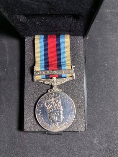 盛世勋华——号角文化勋章邮票专场拍卖第171期 - 英国2001年阿富汗战争奖章 带阿富汗战争条 授予在阿富汗境内作战的英军 带原盒 银制 英国哈里王子曾在阿富汗服役 也有阿富汗服役奖章