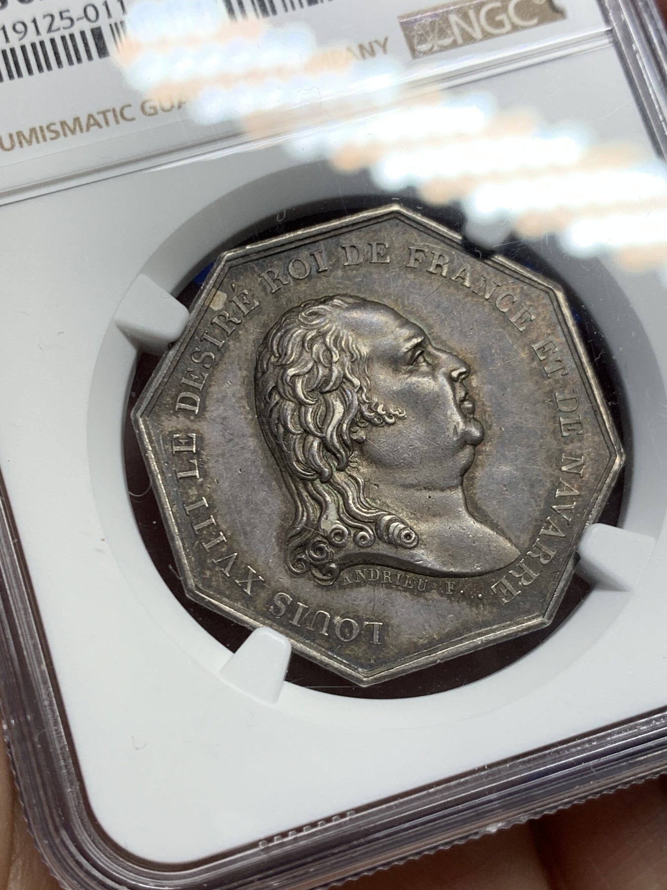 《竞宝斋》第250场-周日，周一 ，周二3场连拍 (全场包邮) NGC MS62 法国1816安德里厄八角银质代币