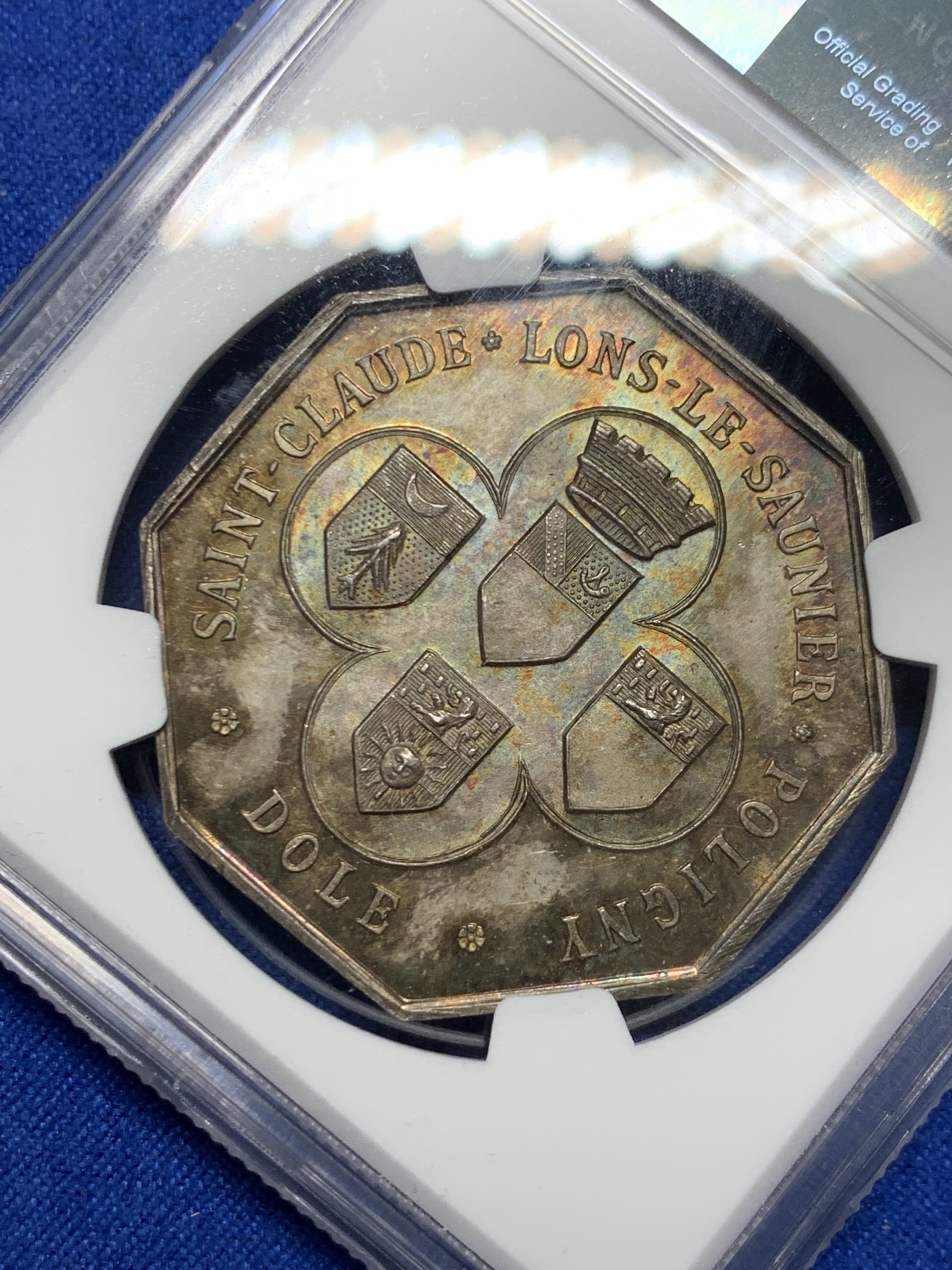 《竞宝斋》第250场-周日，周一 ，周二3场连拍 (全场包邮) NGC-MS64 法国八角银质代币，隆勒索尼商会，手持地球的墨丘利，造型和1869年的先见之明保险相似，极美五彩包浆，30+克非常厚重