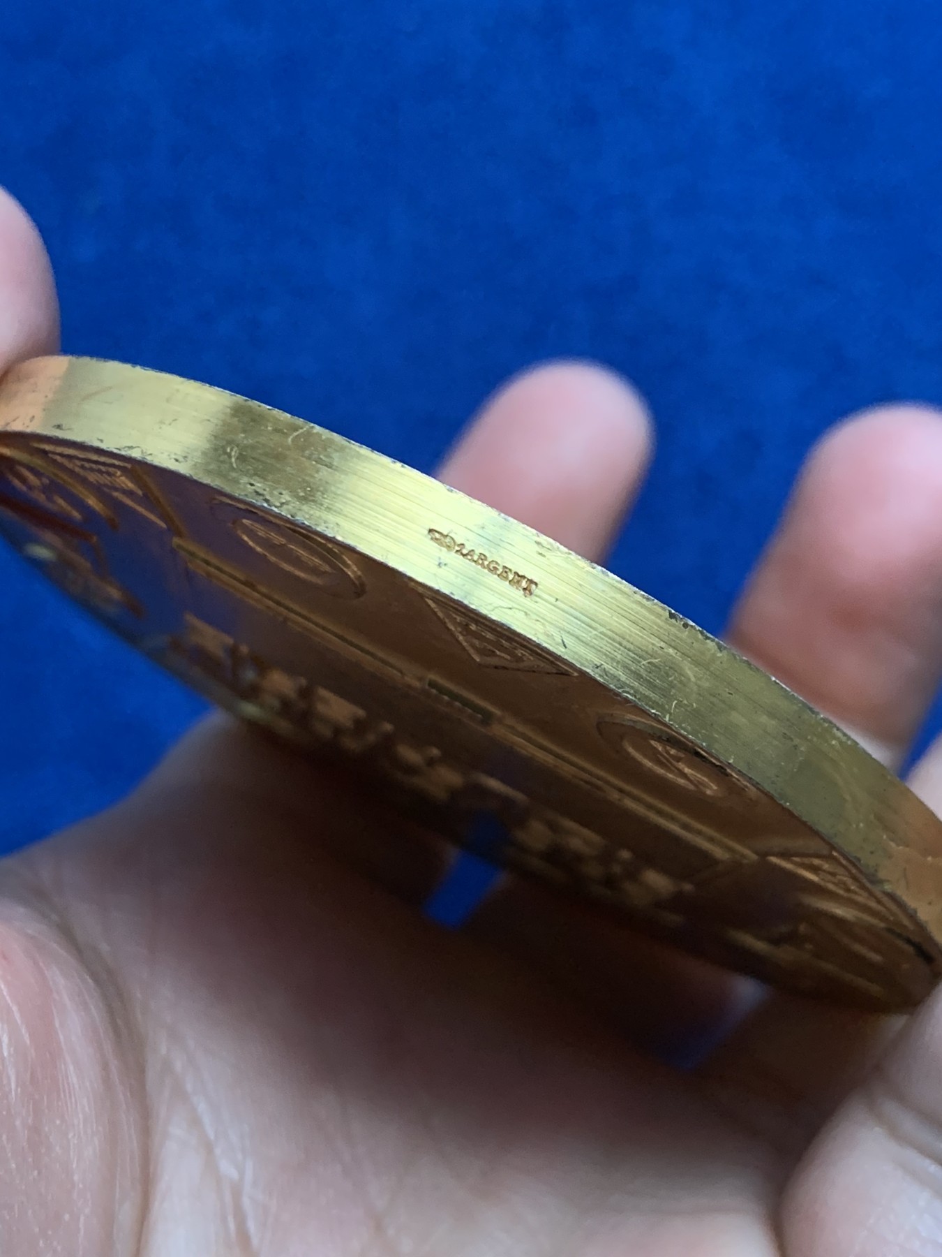 《竞宝斋》第250场-周日，周一 ，周二3场连拍 (全场包邮) 法国道路预防镀金银章，214.28g，71.8mm，丰饶角1ARGENT