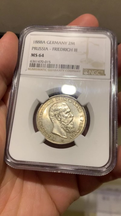 《竞宝斋》第249场-周日，周一 ，周二3场连拍 (全场包邮) NGC  MS64  德国  1888年  普鲁士弗里德里希2马克