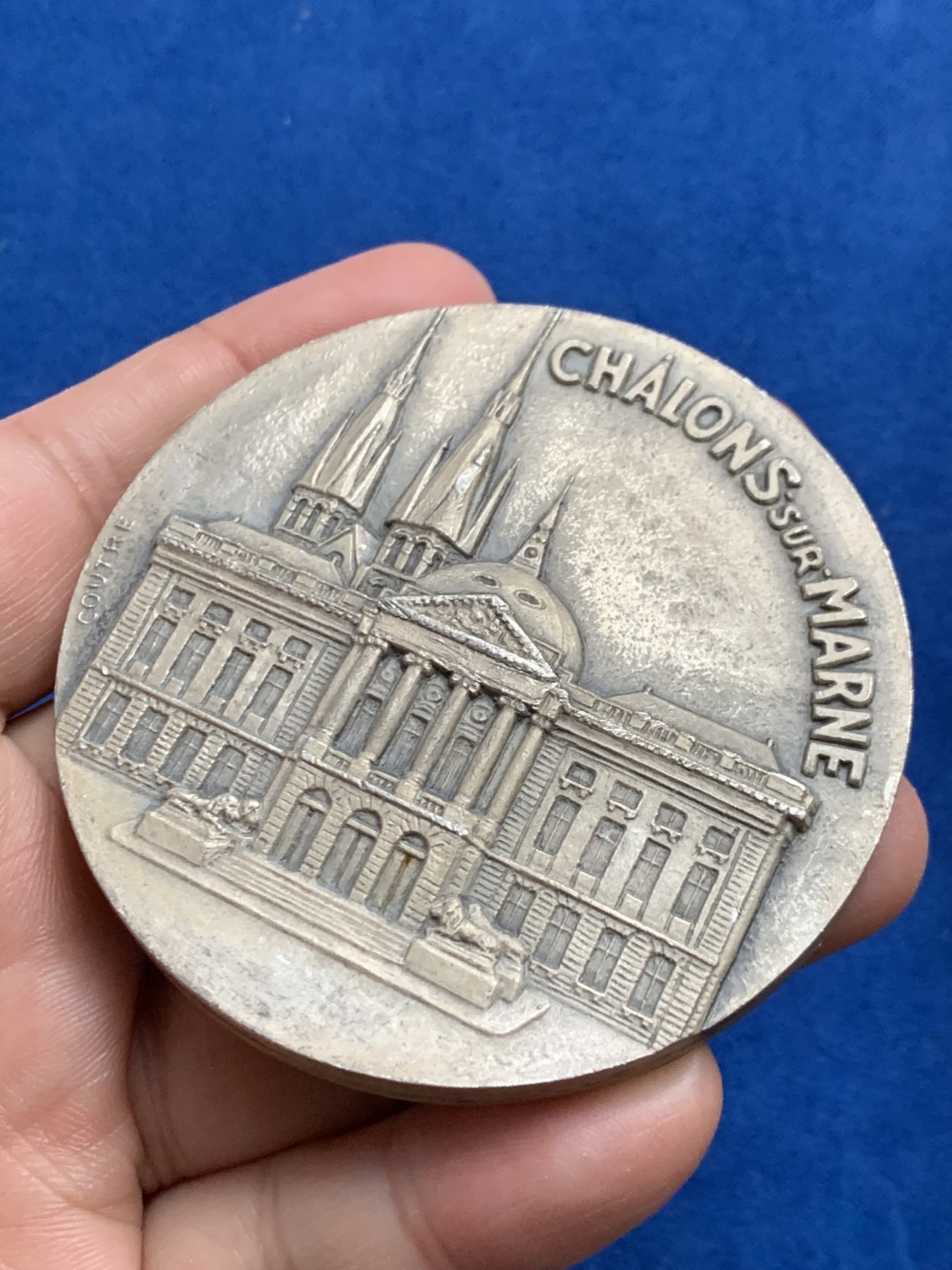 《竞宝斋》第250场-周日，周一 ，周二3场连拍 (全场包邮) 法国马恩河畔沙隆和德库斯和罗布尔银质奖章，187.05g，67.8mm，边铭丰饶角1ARGENT