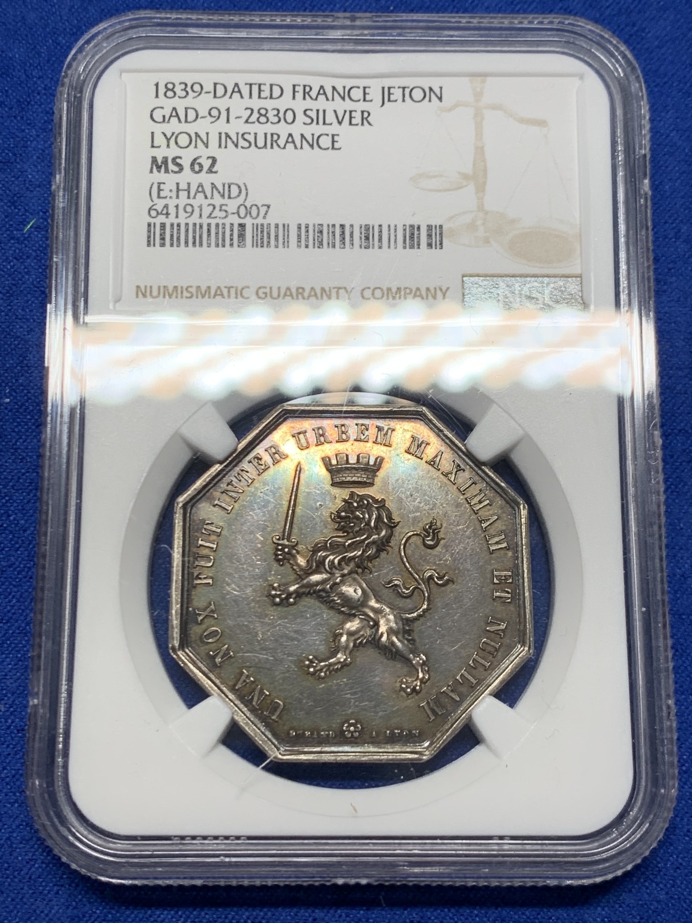 《竞宝斋》第250场-周日，周一 ，周二3场连拍 (全场包邮) NGC MS62 法国1839里昂保险八角银质代币 手指边铭