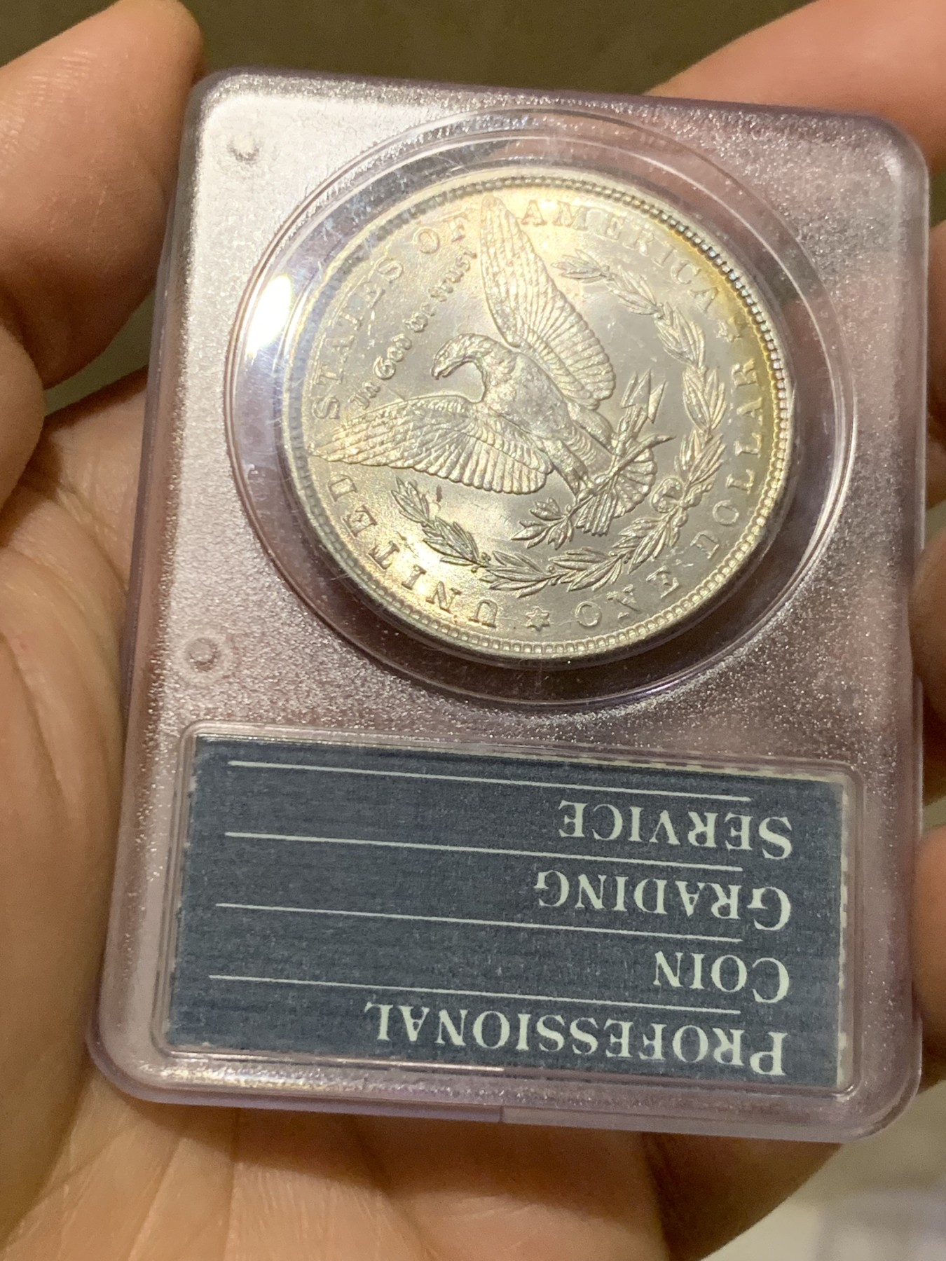 《竞宝斋》第249场-周日，周一 ，周二3场连拍 (全场包邮) PCGS MS64 美国 1887年 摩根银币 rattler 一代盒 正面淡紫包浆 鹰面银光十足 绝版盒子+低评品质