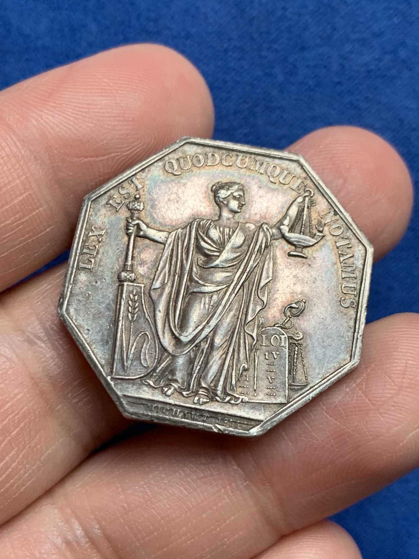 《竞宝斋》第250场-周日，周一 ，周二3场连拍 (全场包邮) 法国1845-1860 银质八角代币 马赛 公证处  约13.8克 30.9mm 手指铭 银标