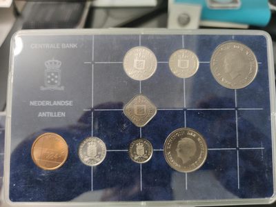 燕姐换藏第78拍 荷属安德烈斯1984年套币