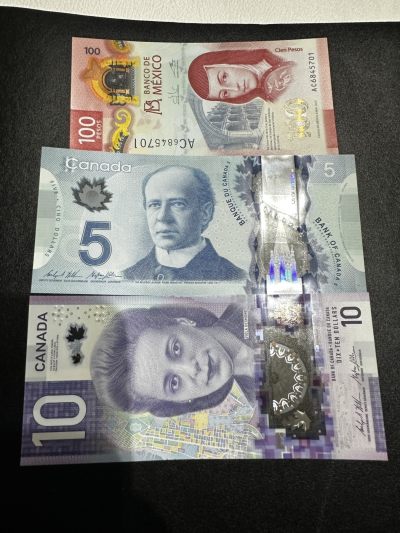 《外钞收藏家》第三百四十九期 - 塑料钞加拿大5、10+墨西哥100 三张一起 全新UNC