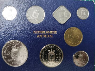 燕姐换藏第78拍 荷属安德烈斯1982年套币