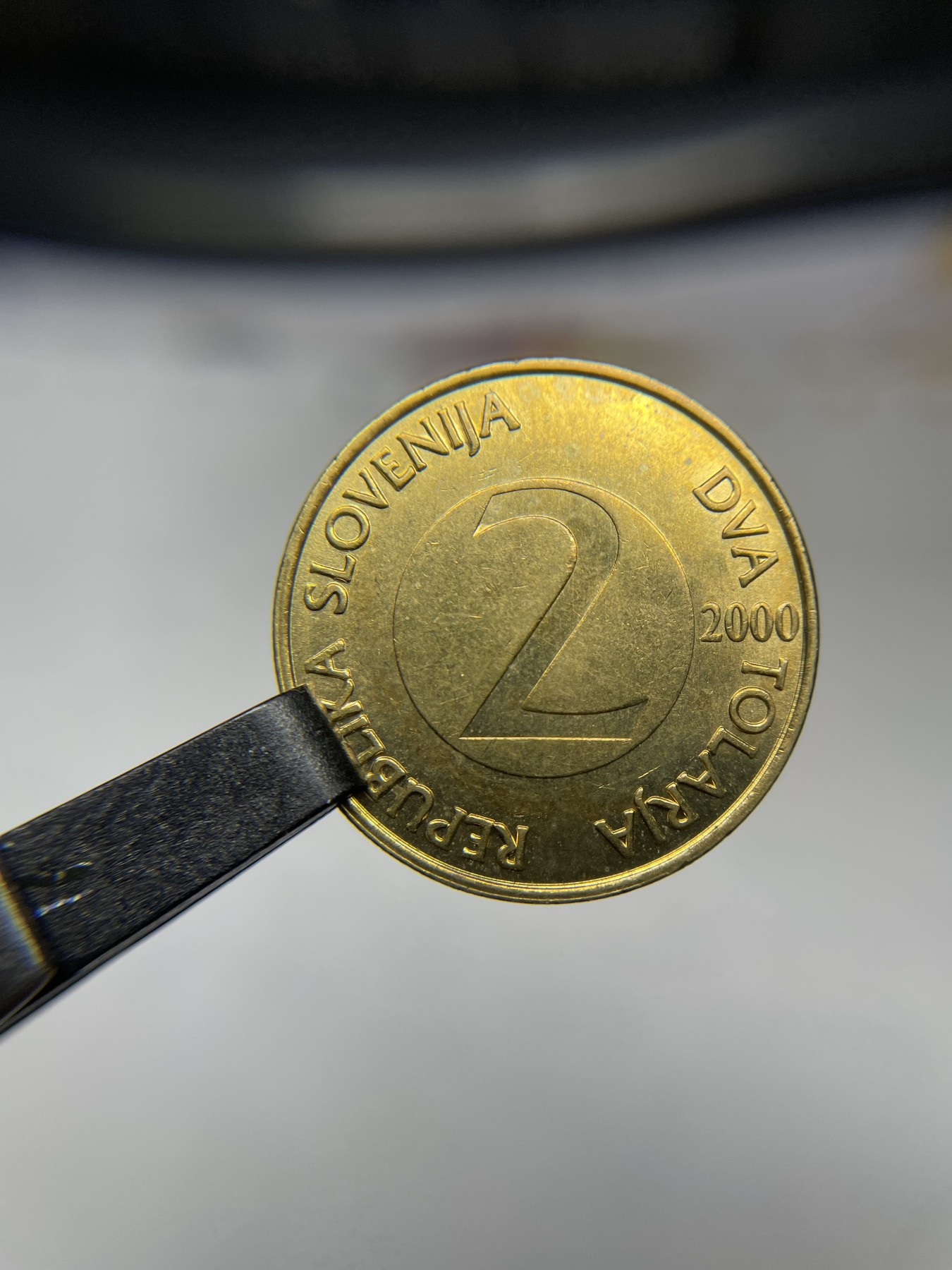 2024年集古藏今外币拍卖第二期-第9场（总第19拍） 带光2000年斯洛文尼亚2托拉尔