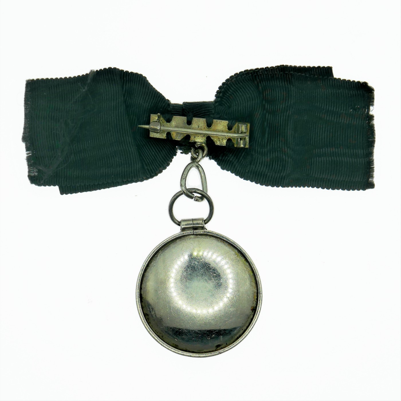 勋章奖章交易所3月23日拍卖 英国圣约翰勋章，女版，银质珐琅