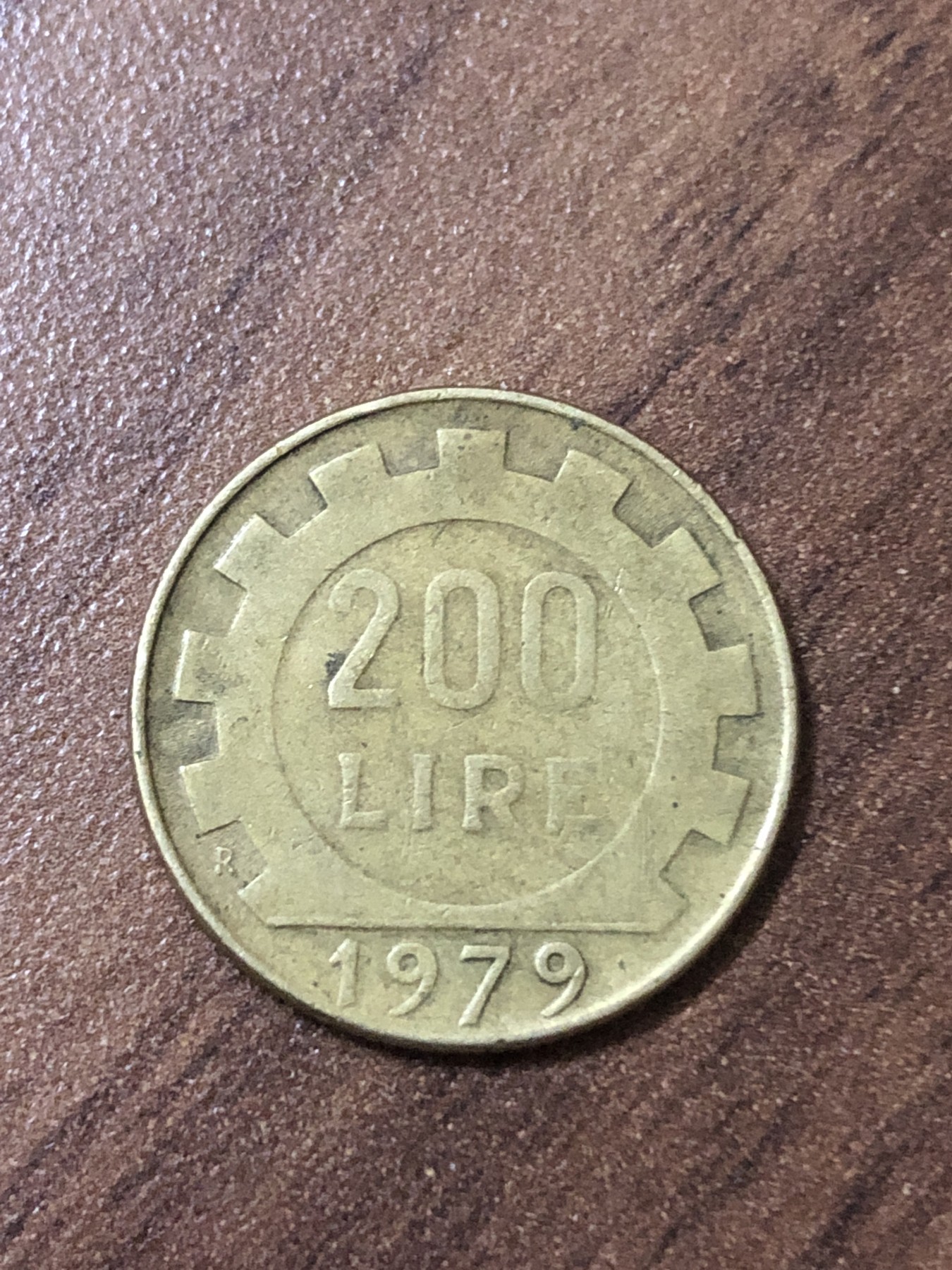 神仙姐姐散币好品专场第二十三期（无佣金满邮自动发出 1979年 意大利200里拉