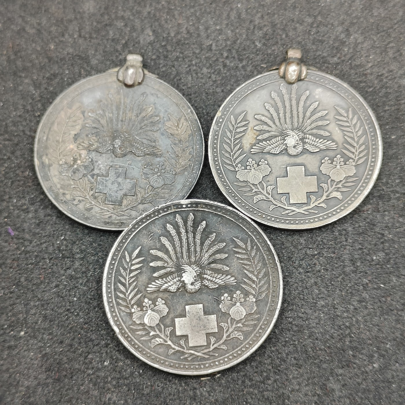 全场0元起拍 第141期 咸鱼国勋章拍卖专场 3月24日（周日）下午6：00开始 日本赤十字裸章 银制三个