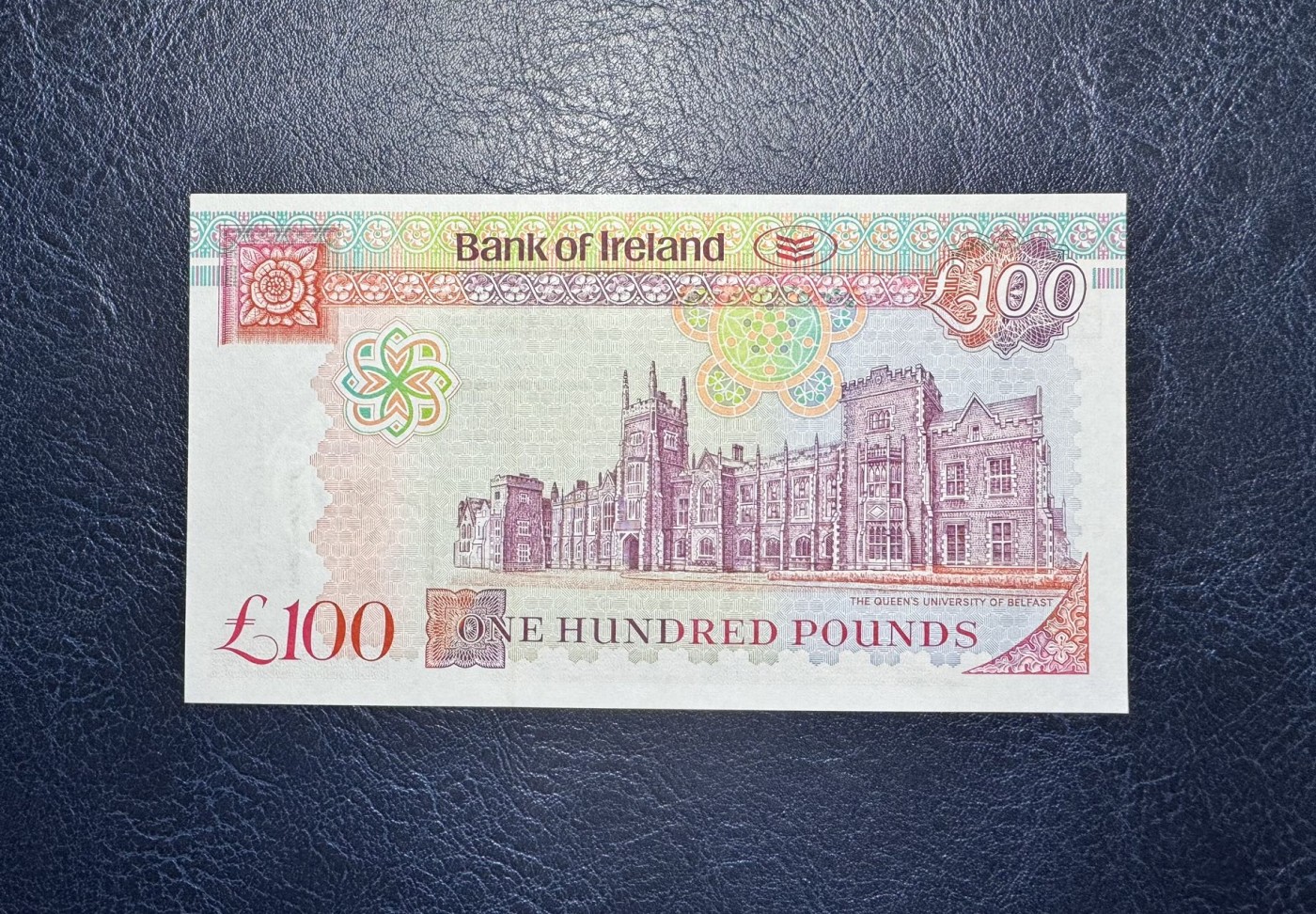 收藏联盟Quantum Auction 第332期拍卖  北爱尔兰2005年100镑首发A冠 品相全新UNC 贝尔法斯特女王大学