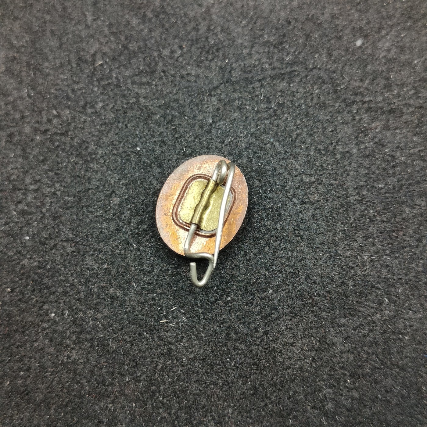 全场0元起拍 第141期 咸鱼国勋章拍卖专场 3月24日（周日）下午6：00开始 东德社会统一党党徽